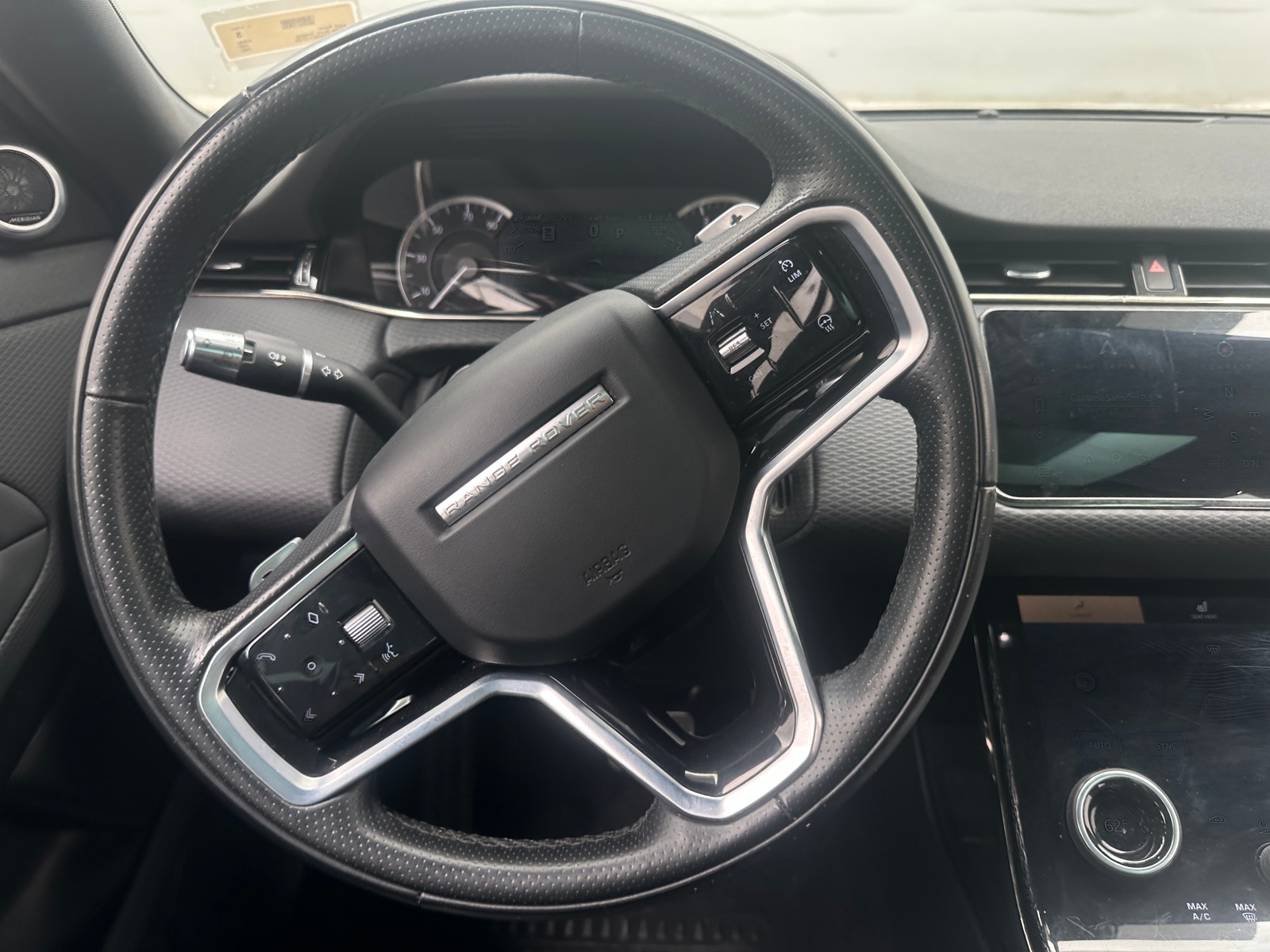 Thumbnail: 2022 Land Rover Range Rover Evoque - 4