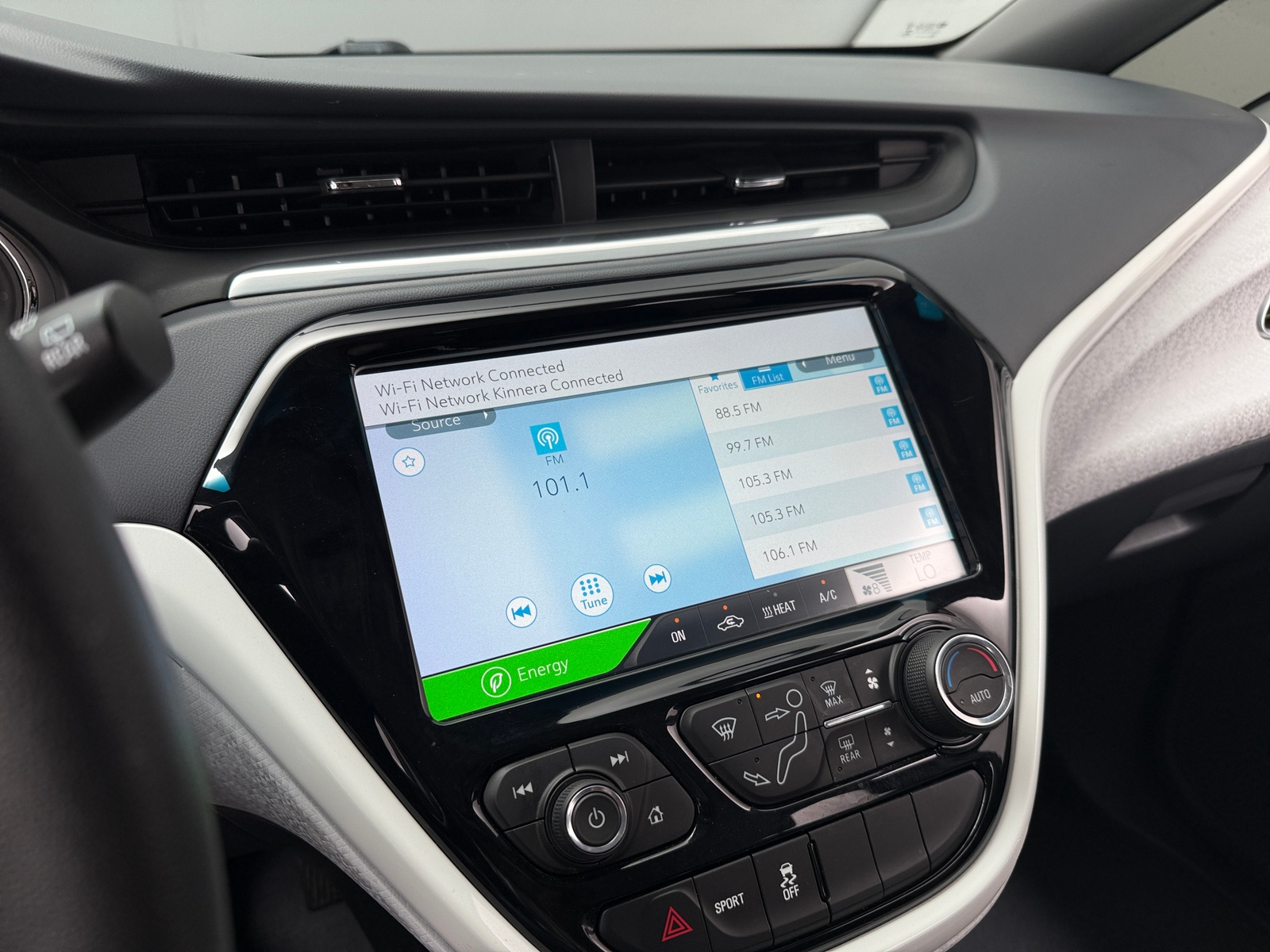 Thumbnail: 2019 Chevrolet Bolt EV - 4