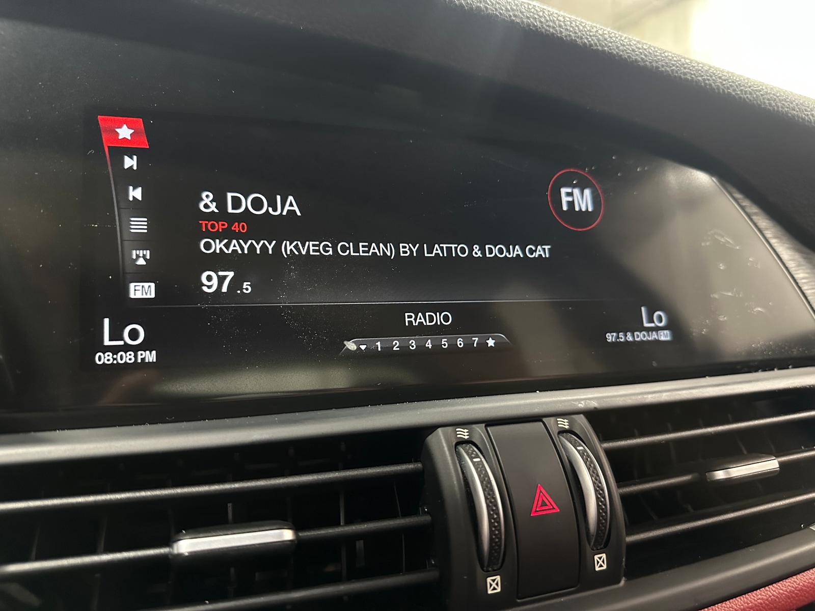 Thumbnail: 2019 Alfa Romeo Giulia - 3