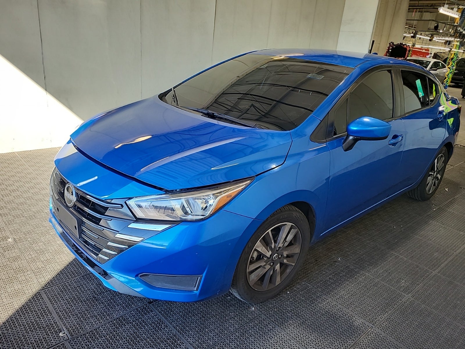 2023 Nissan Versa SV
