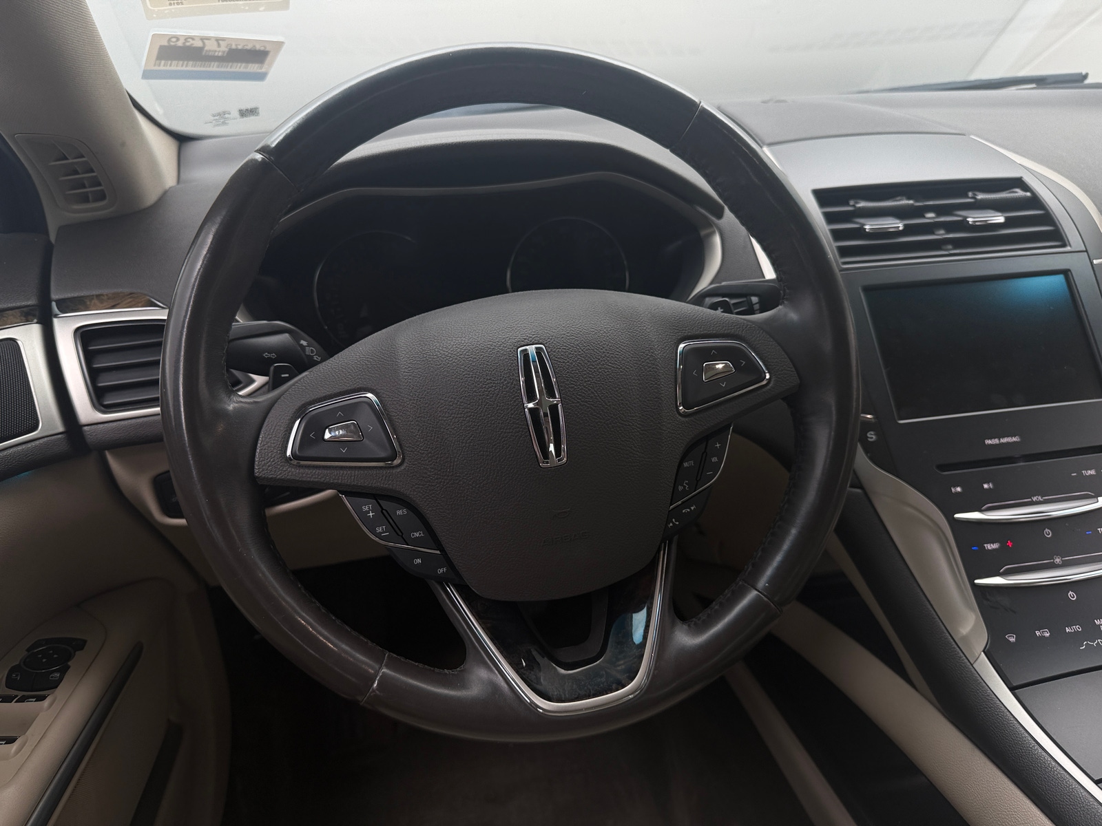 Thumbnail: 2016 Lincoln MKZ - 4