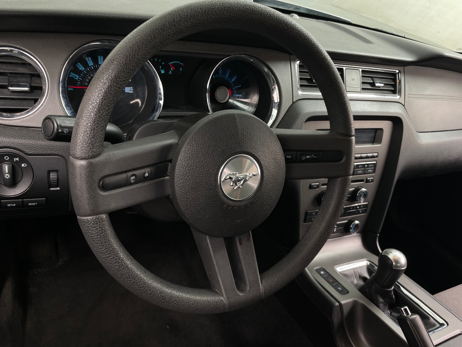 Thumbnail: 2011 Ford Mustang - 4