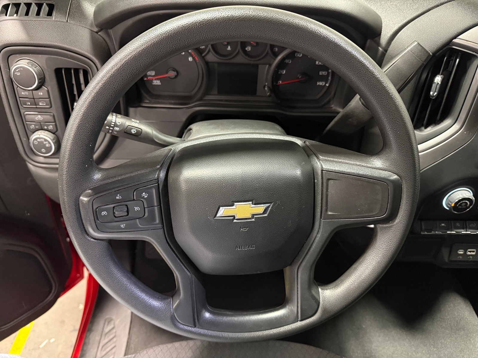 Thumbnail: 2023 Chevrolet Silverado 1500 - 5