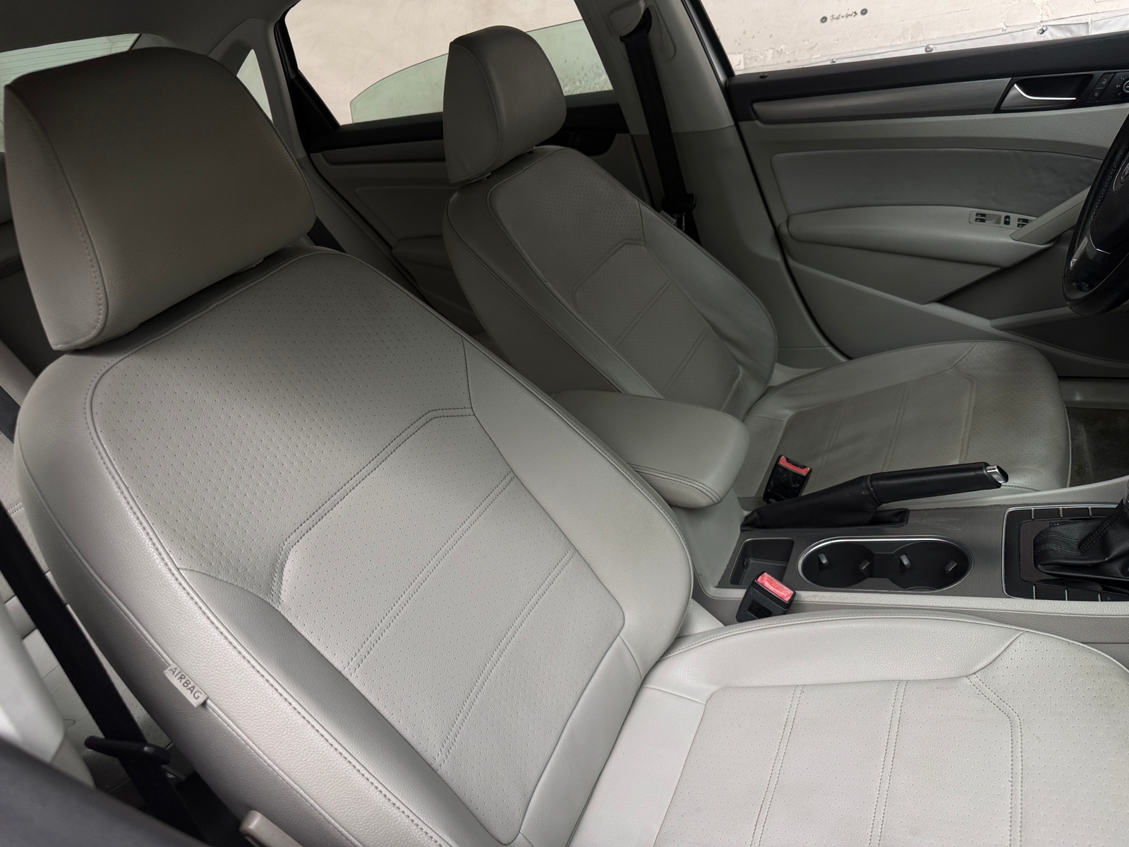 Thumbnail: 2015 Volkswagen Passat - 2