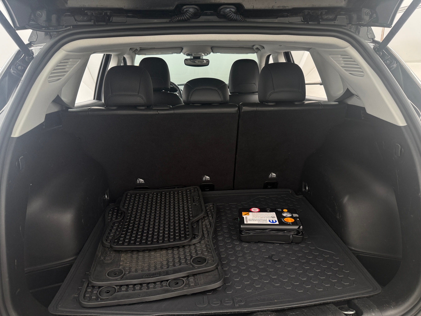 Thumbnail: 2018 Jeep Compass - 7
