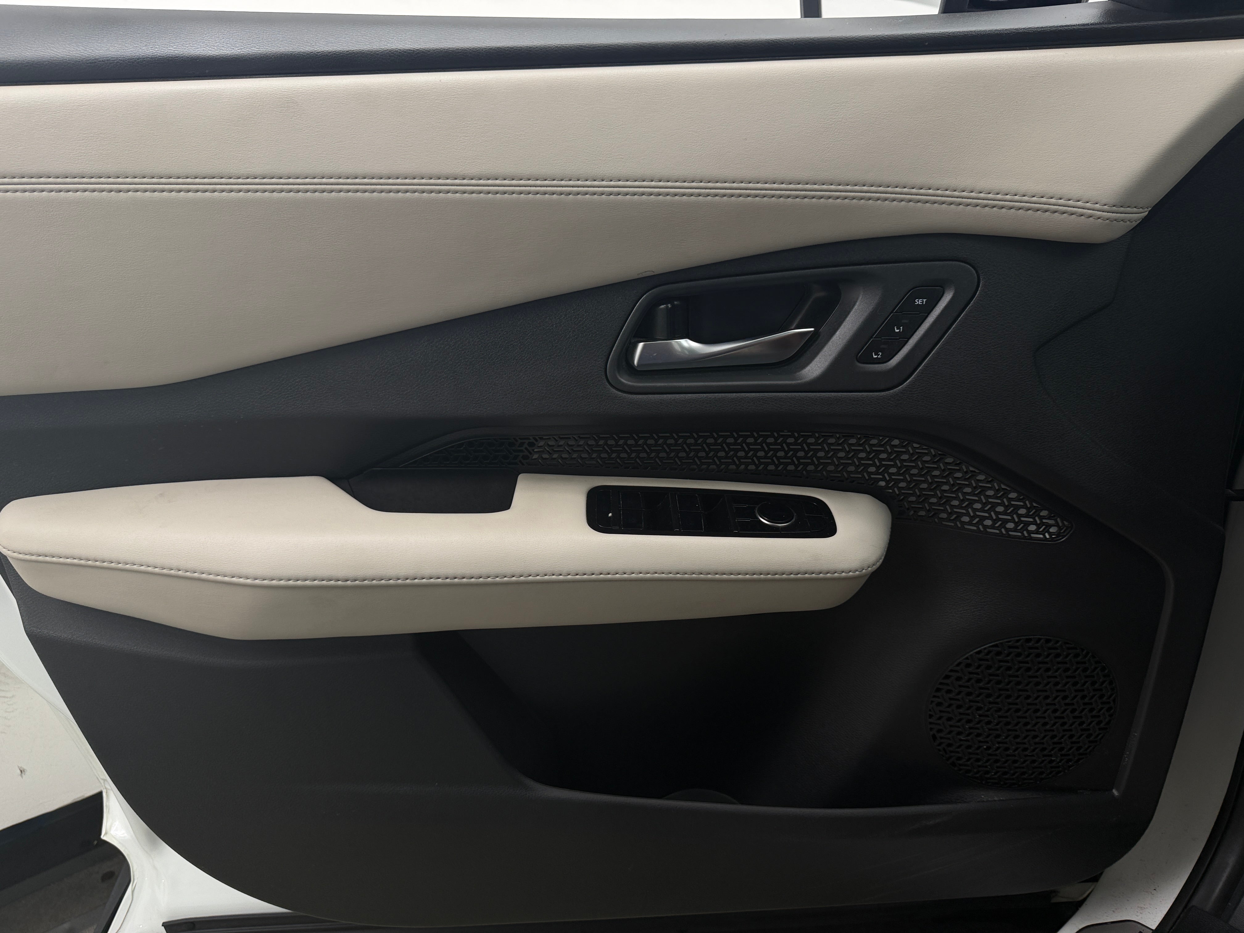 2023 Nissan Ariya Evolve+ - Photo 14