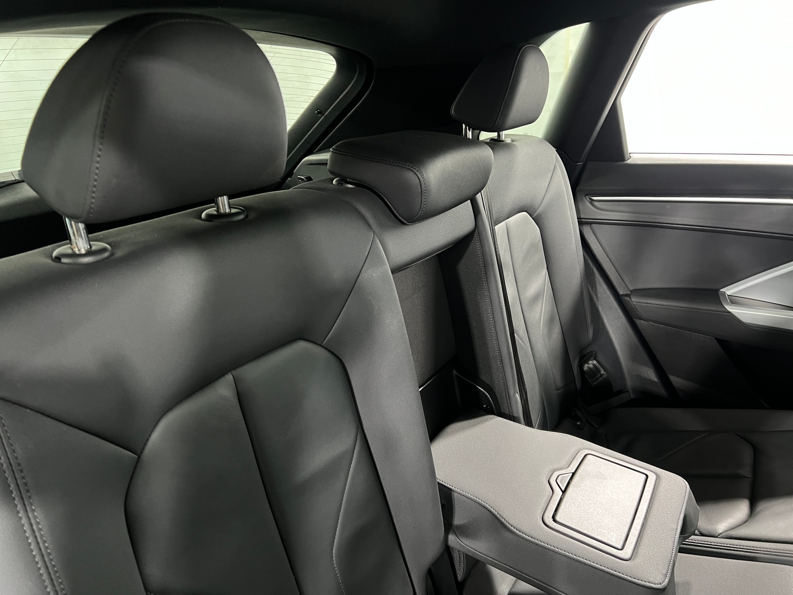 Thumbnail: 2023 Audi Q3 - 6