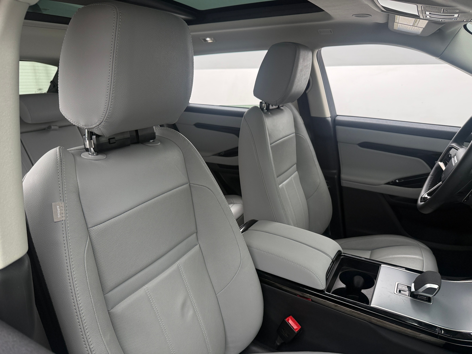 Thumbnail: 2024 Land Rover Range Rover Evoque - 2