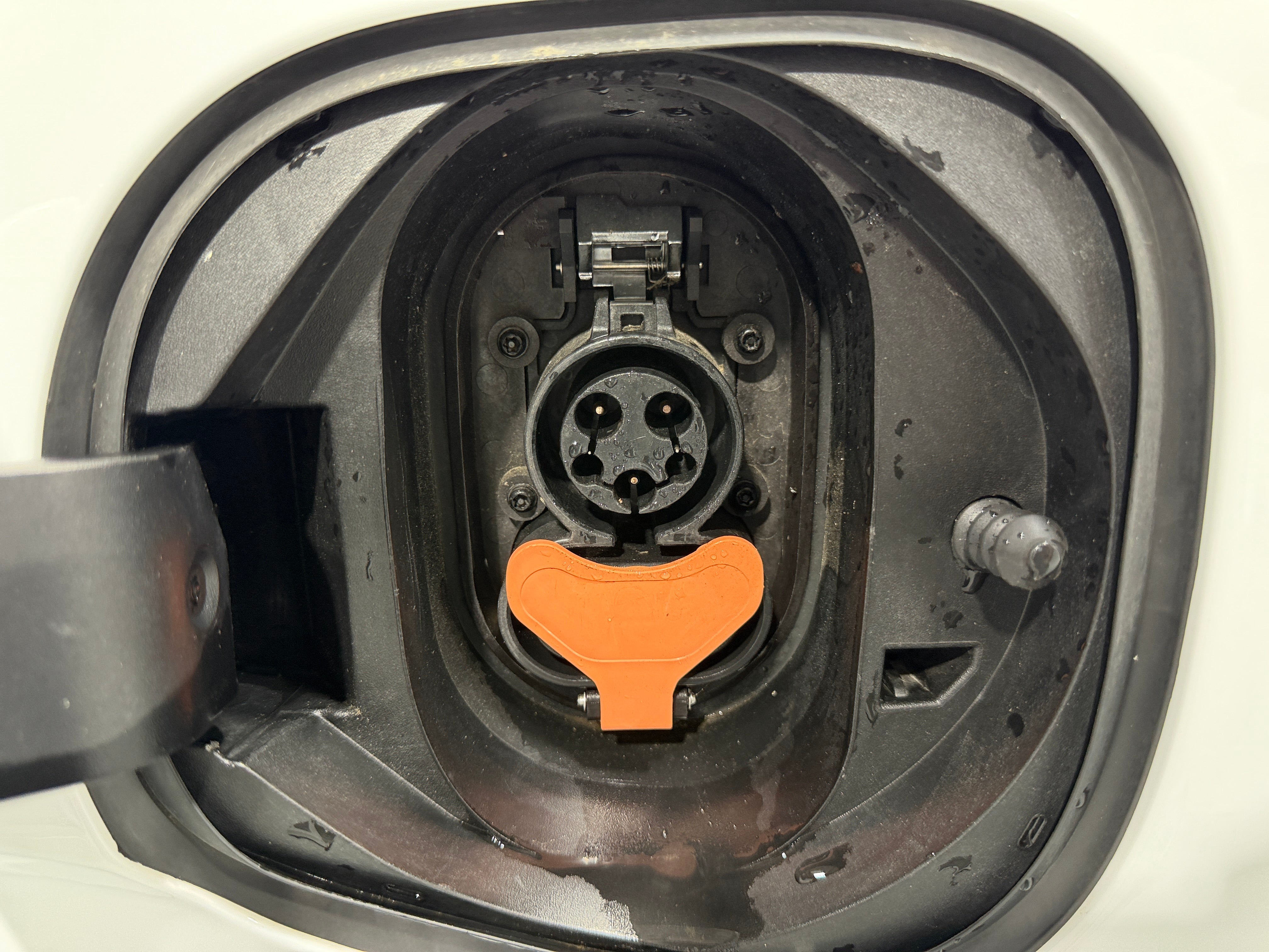 Used 2023 Chevrolet Bolt EUV LT with VIN 1G1FY6S01P4193385 for sale in Auburn, WA