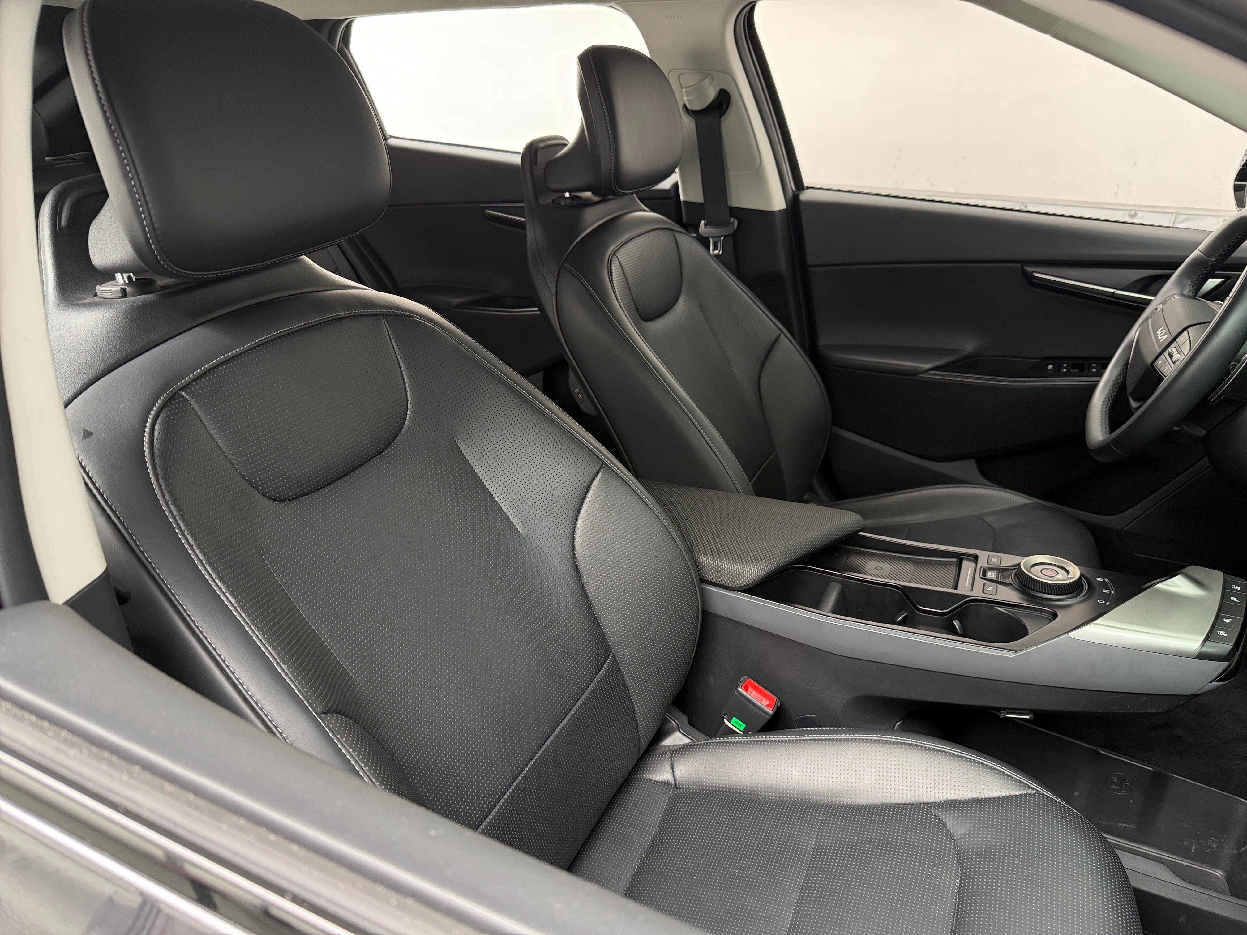 2025 Kia EV6 Wind