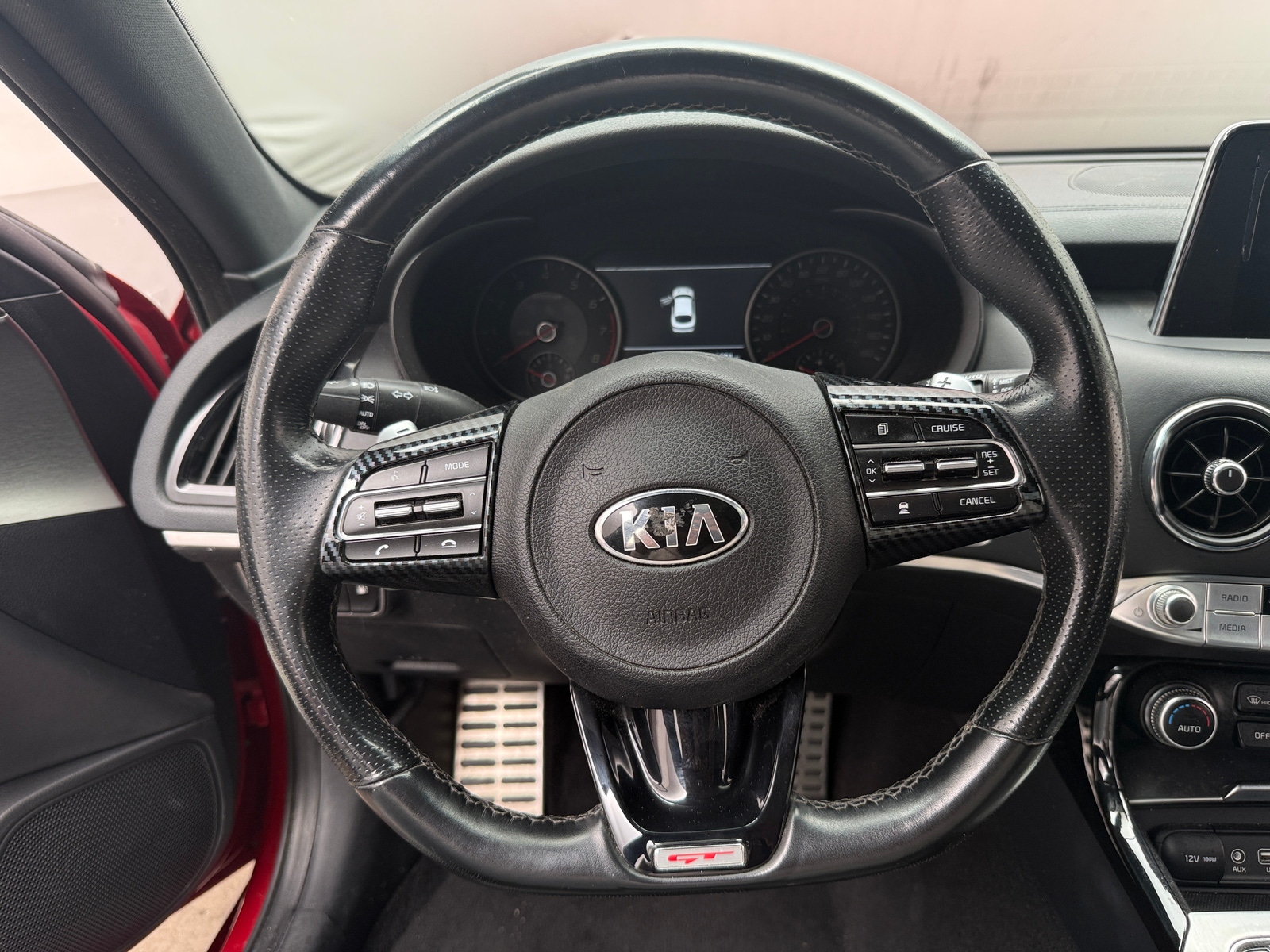 Thumbnail: 2019 Kia Stinger - 4