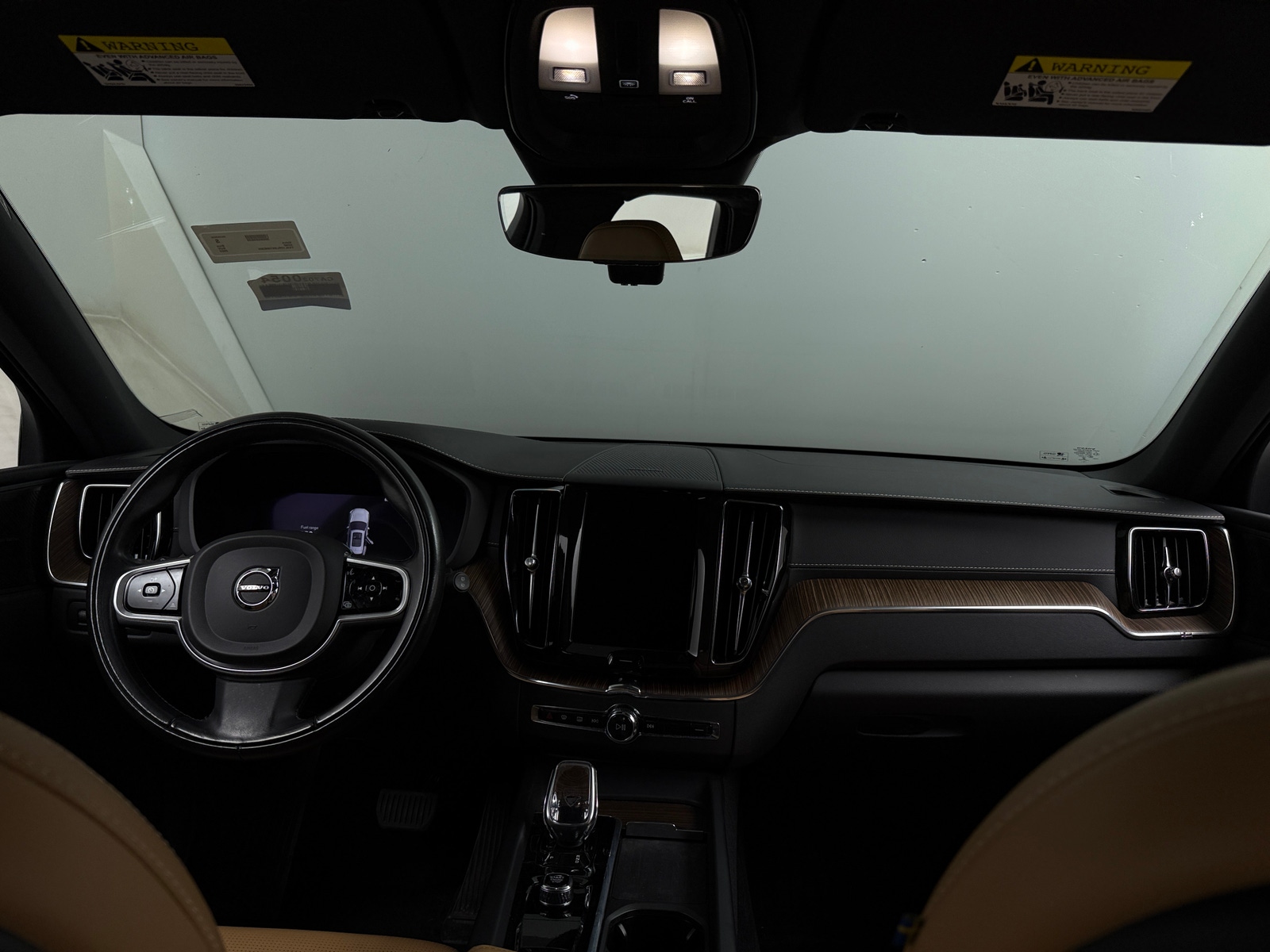 Thumbnail: 2022 Volvo XC60 - 2