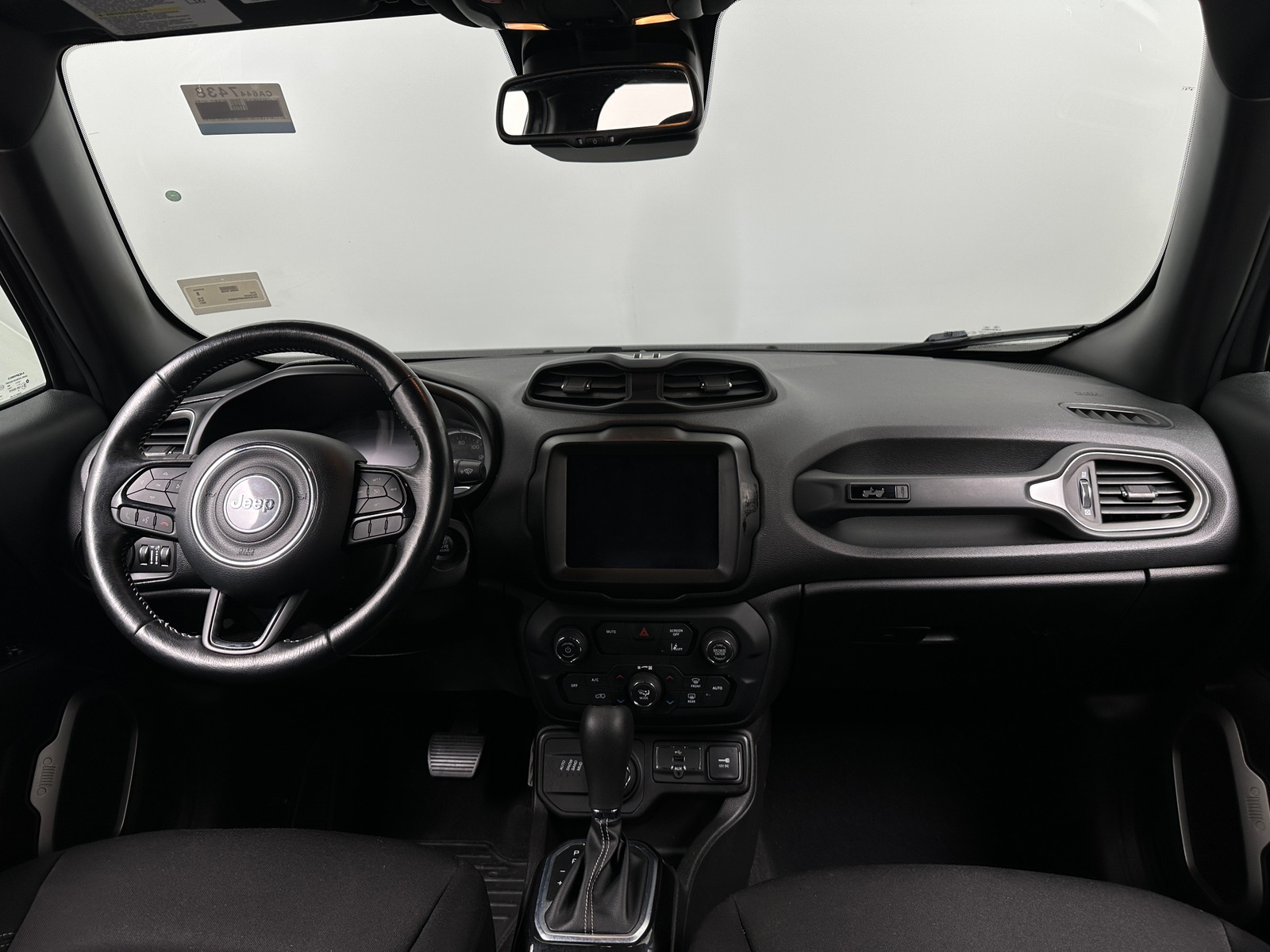 Thumbnail: 2021 Jeep Renegade - 3