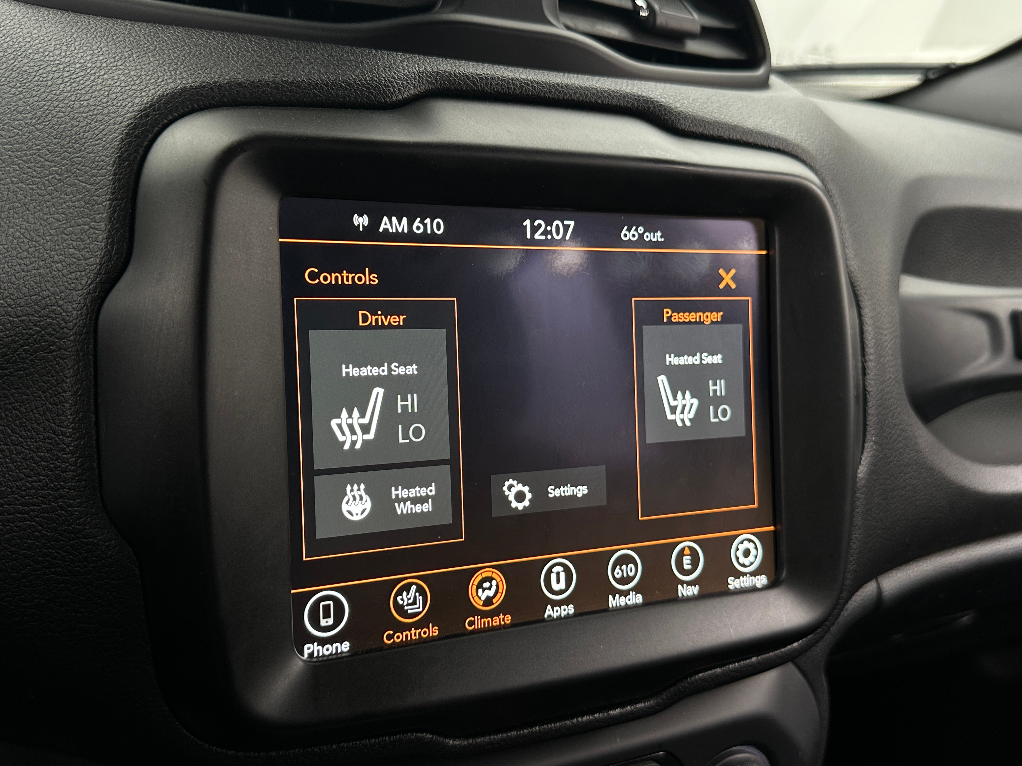 2021 Jeep Renegade 80TH Edition - Photo 14