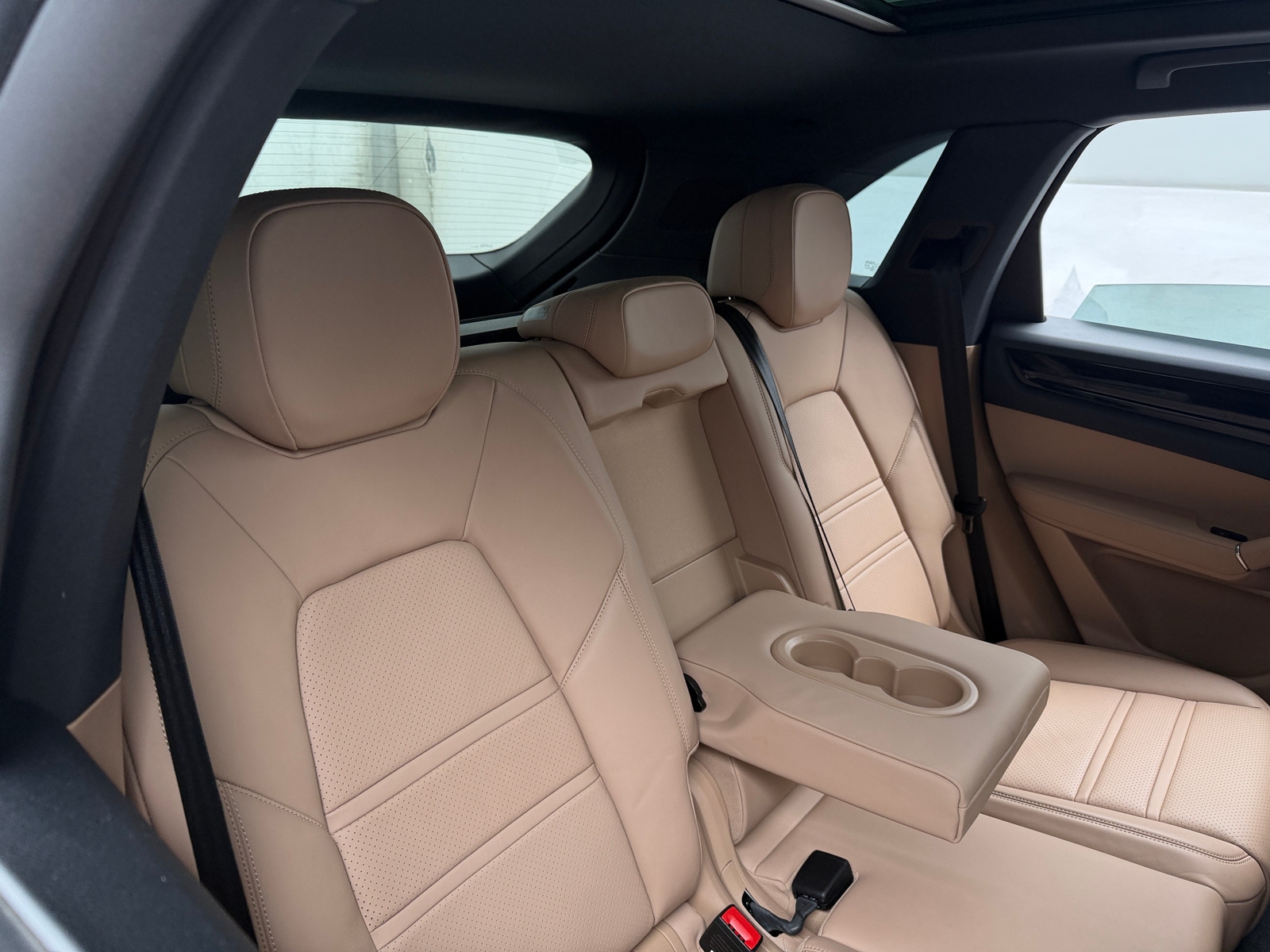 Thumbnail: 2019 Porsche Cayenne - 6
