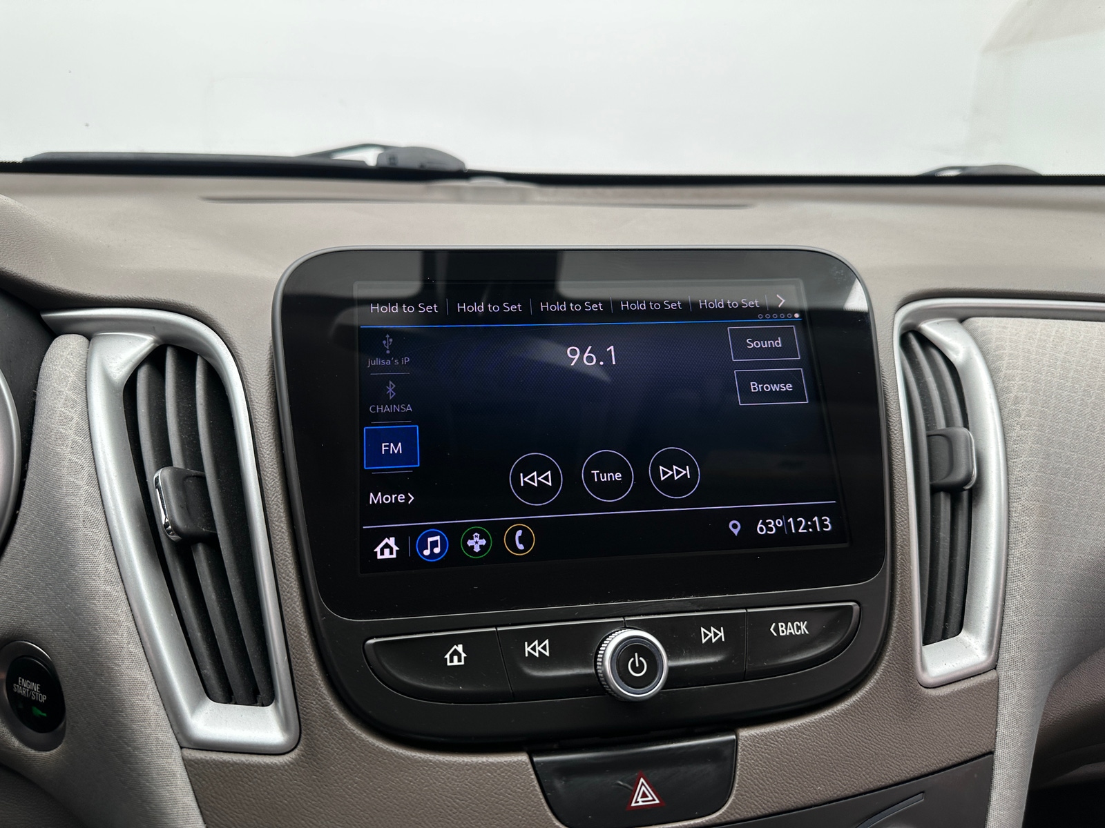 Thumbnail: 2019 Chevrolet Malibu - 4