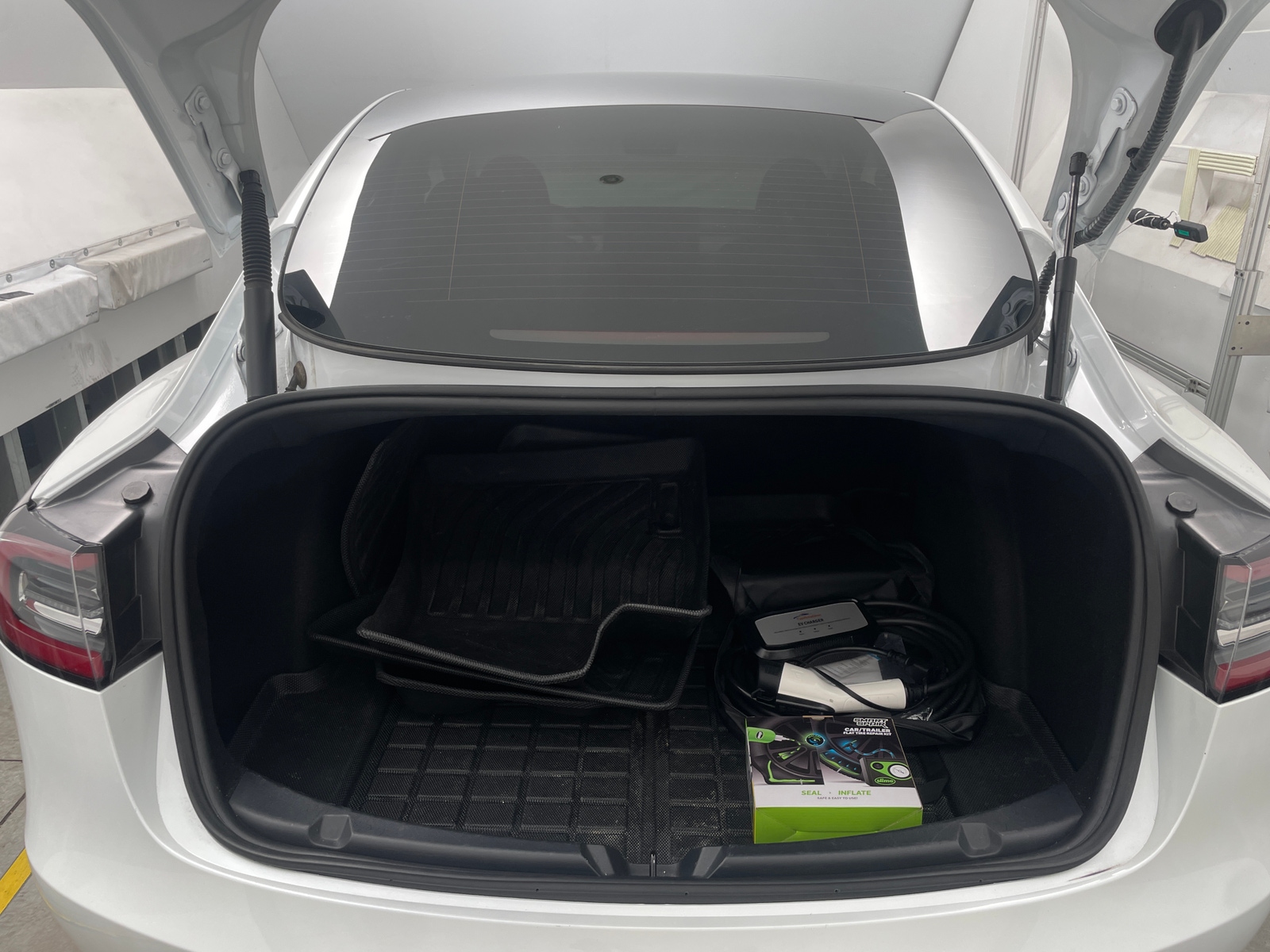 Thumbnail: 2023 Tesla Model 3 - 6