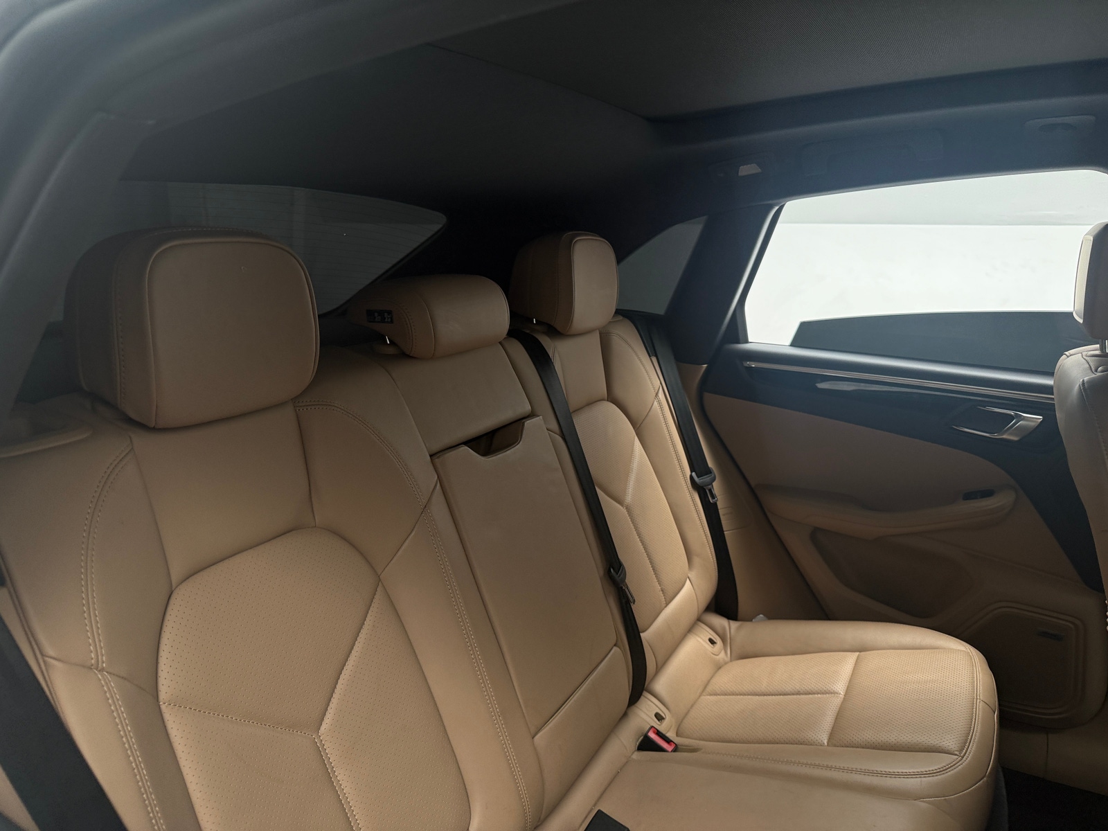 Thumbnail: 2024 Porsche Macan - 5