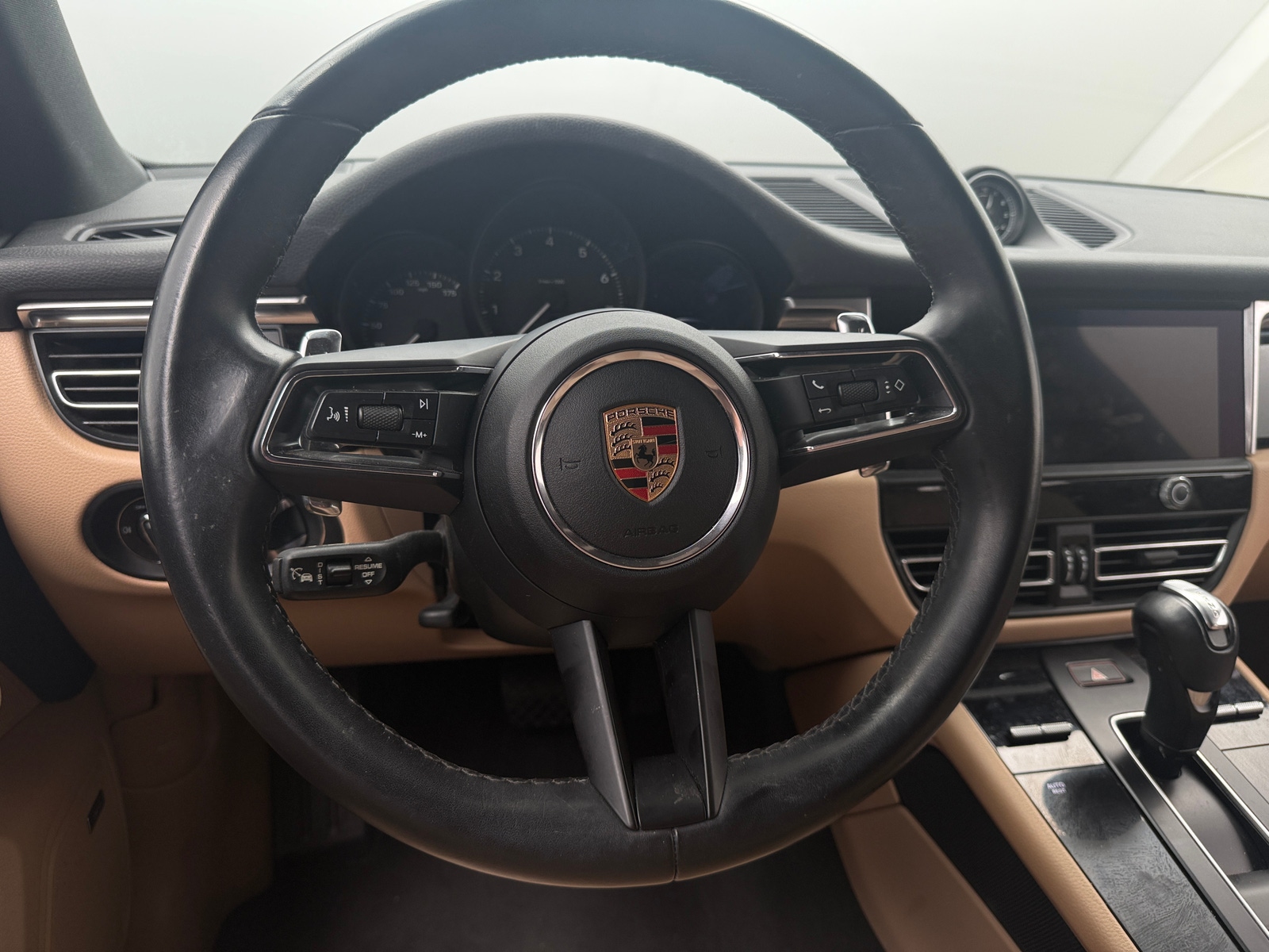 Thumbnail: 2024 Porsche Macan - 4