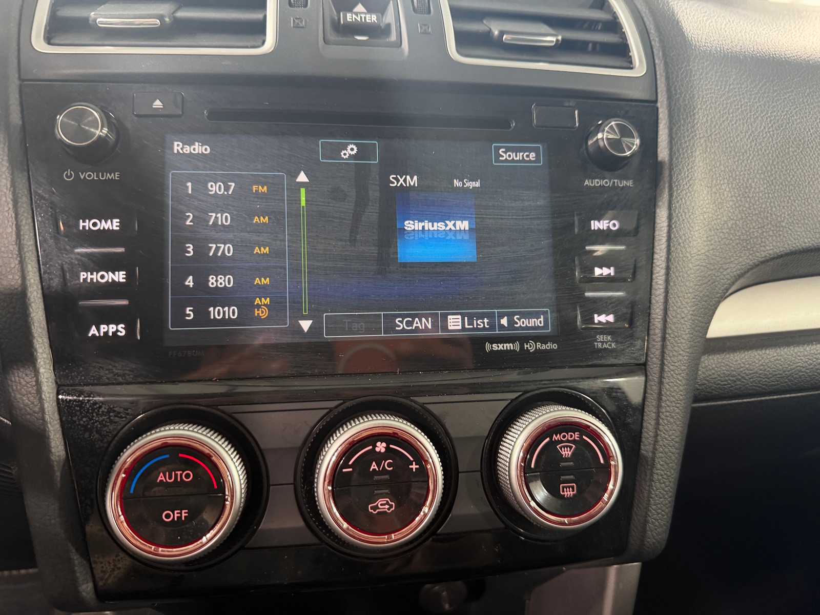 Thumbnail: 2017 Subaru Forester - 4