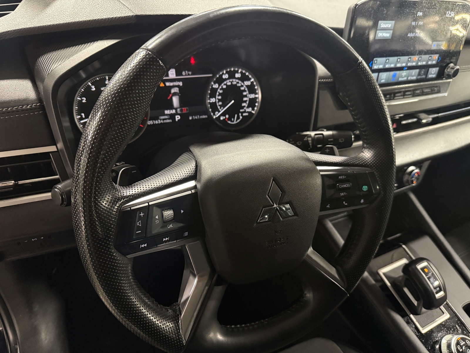 Thumbnail: 2024 Mitsubishi Outlander - 5