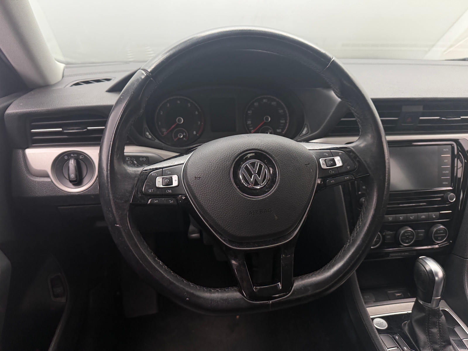 Thumbnail: 2020 Volkswagen Passat - 5