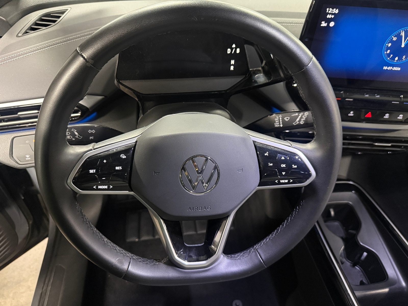 Thumbnail: 2023 Volkswagen ID.4 - 5