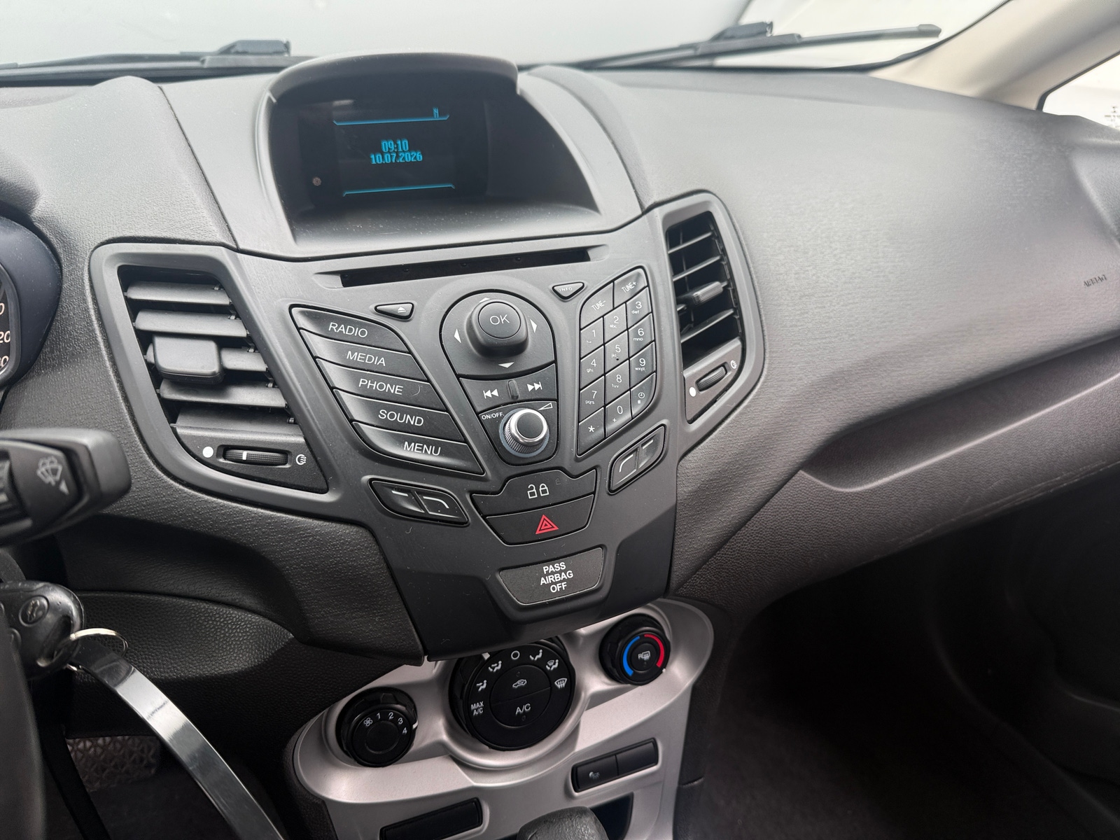 Thumbnail: 2014 Ford Fiesta - 4