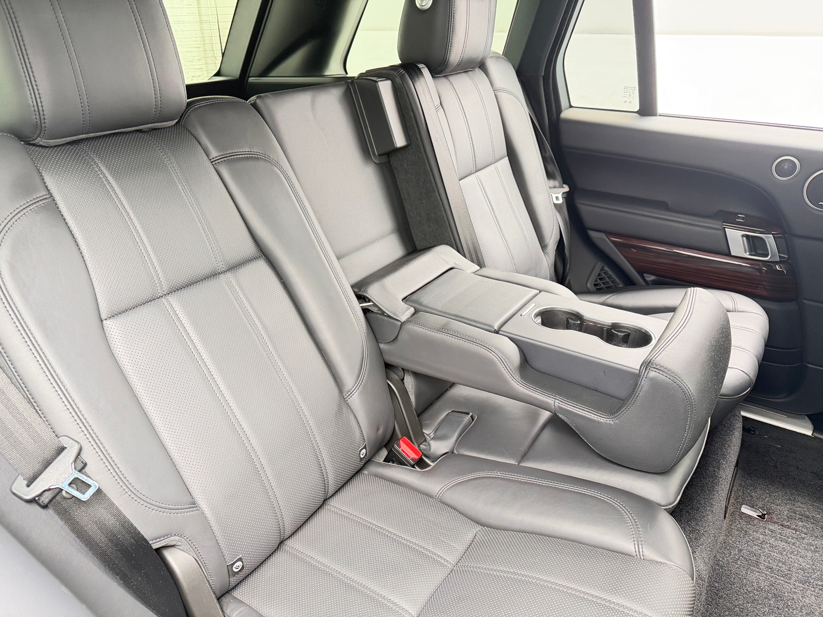 Thumbnail: 2015 Land Rover Range Rover - 6