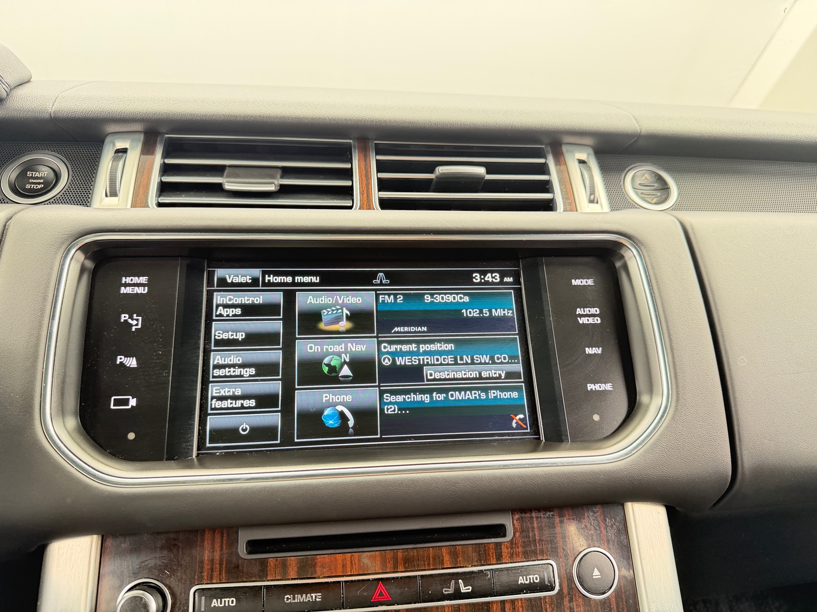 Thumbnail: 2015 Land Rover Range Rover - 4