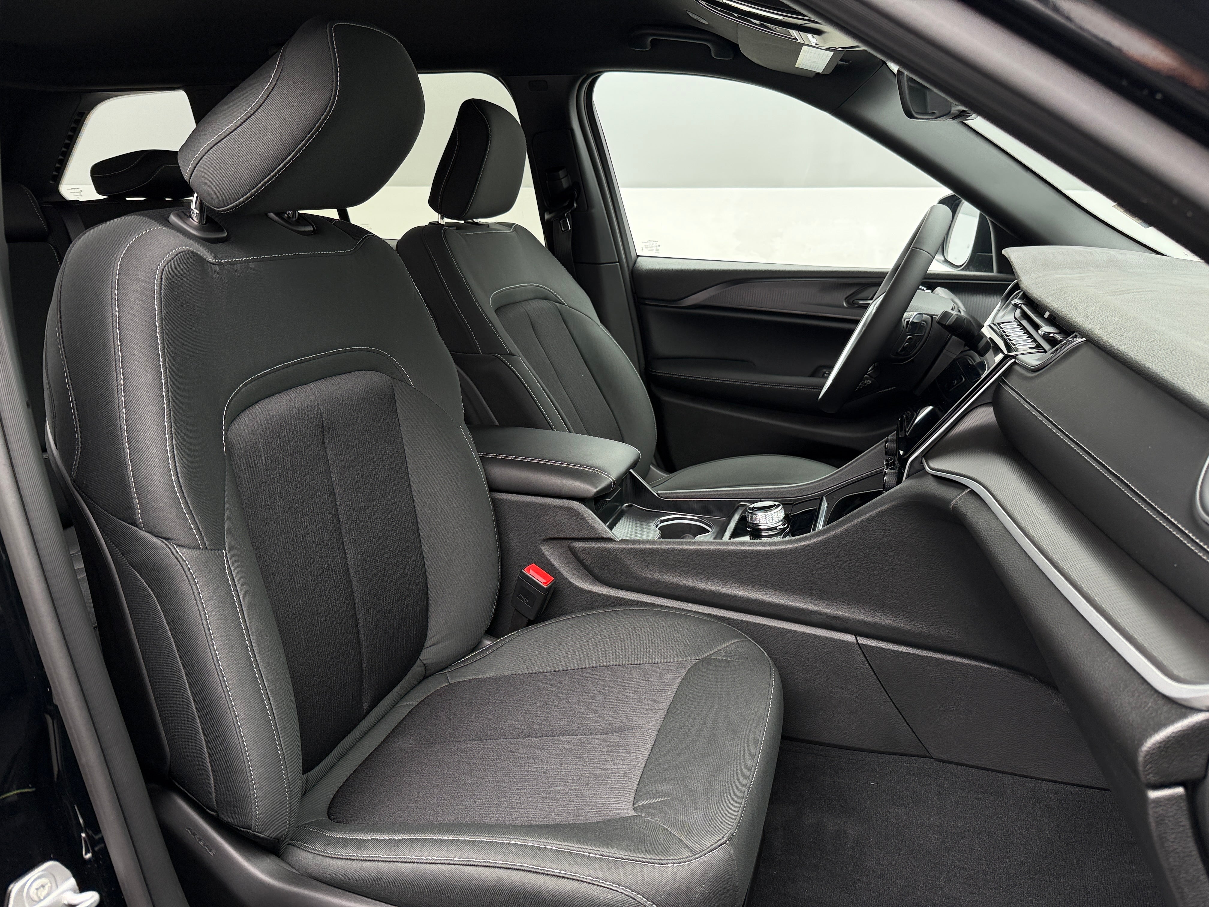 2027 Jeep Grand Cherokee