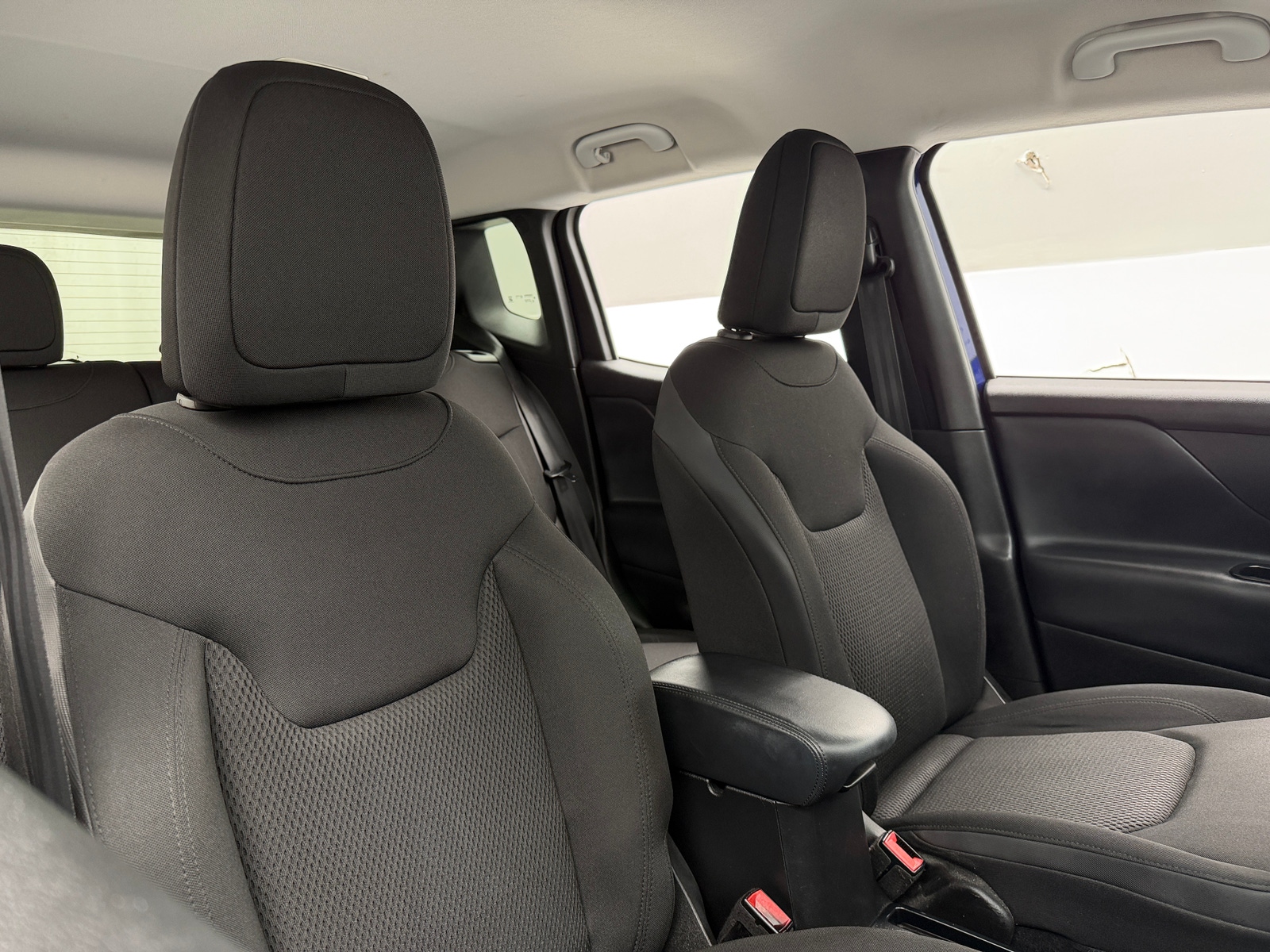 Thumbnail: 2018 Jeep Renegade - 2