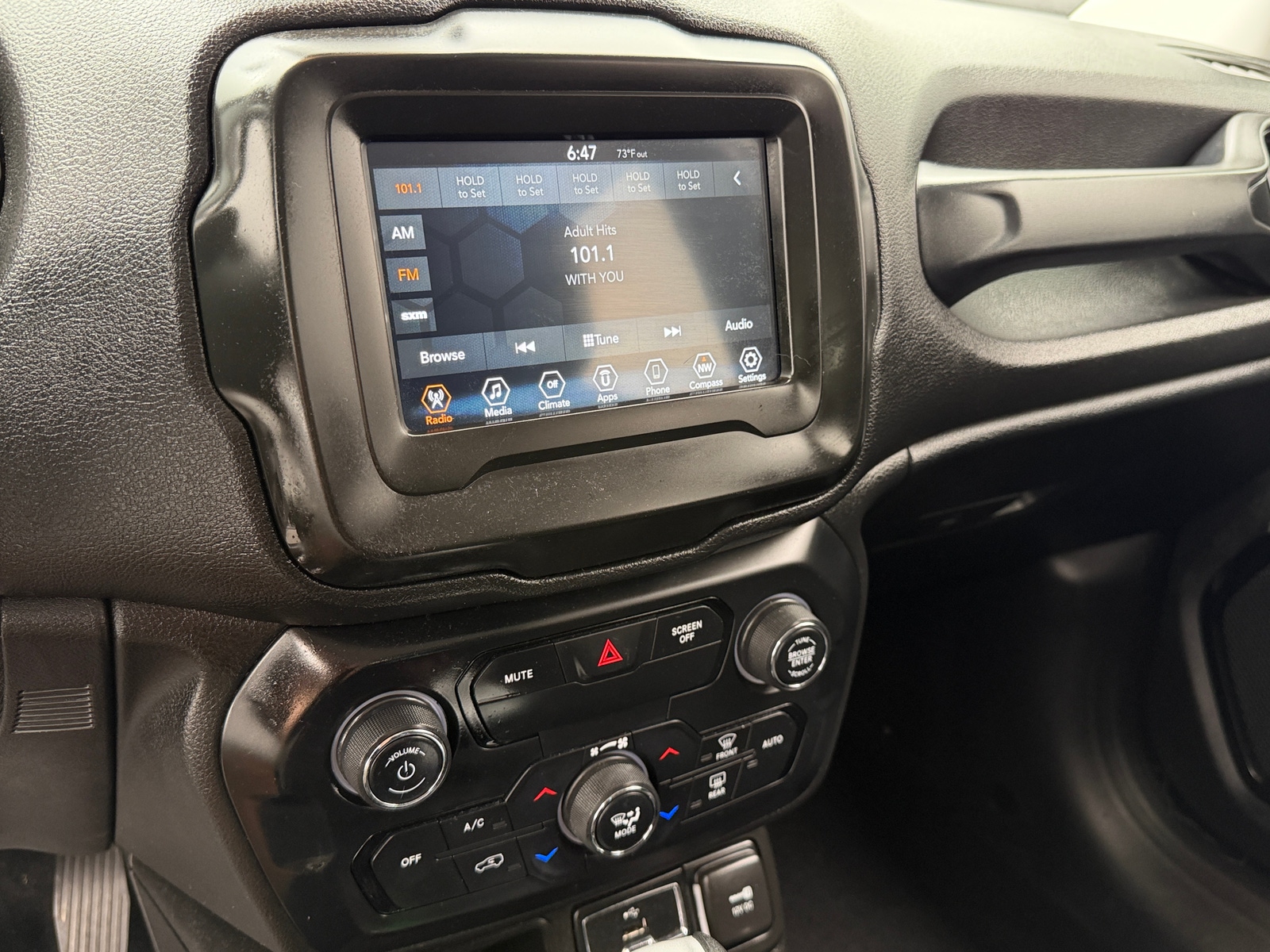Thumbnail: 2018 Jeep Renegade - 4