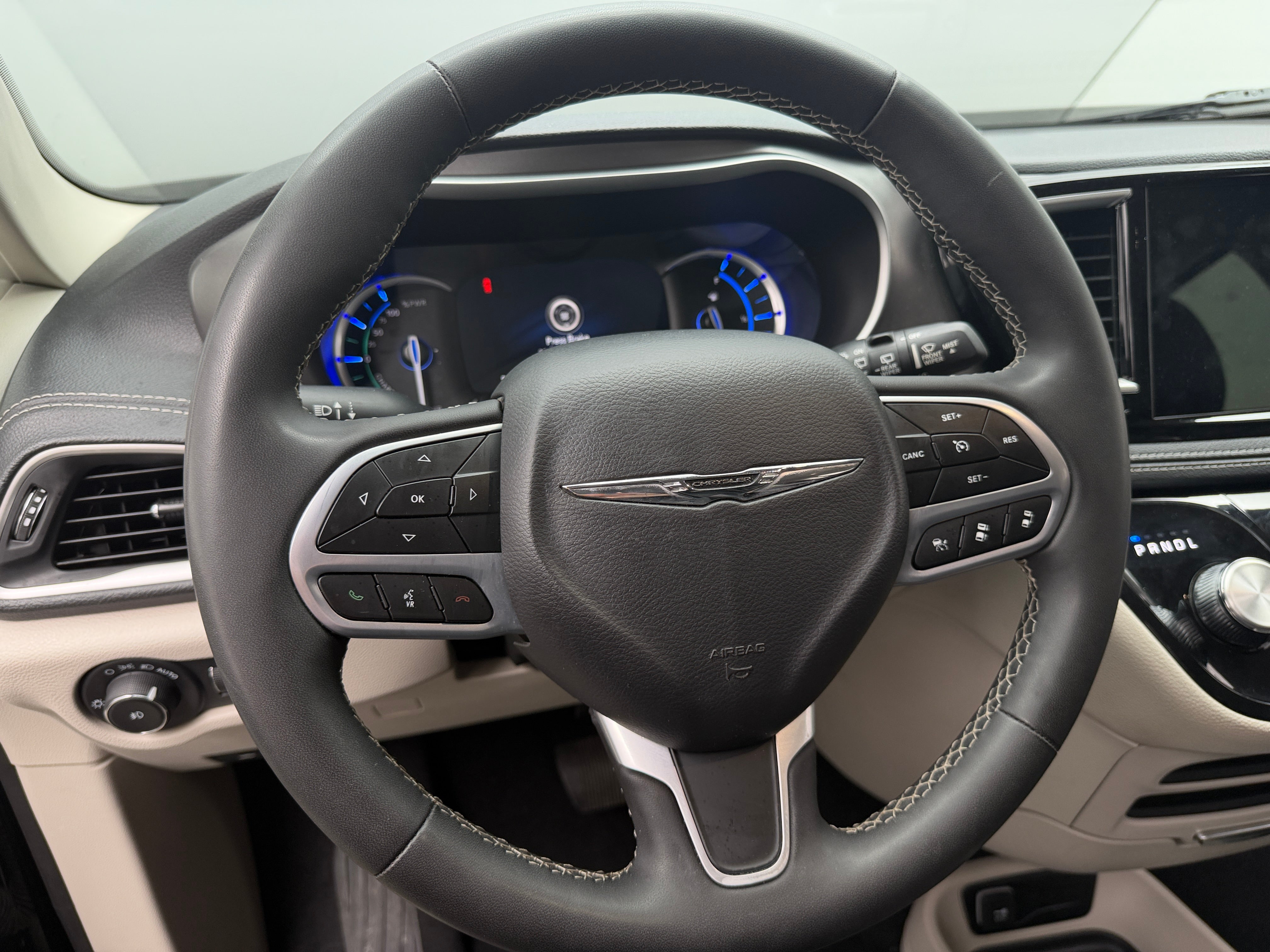 2023 Chrysler Pacifica Hybrid