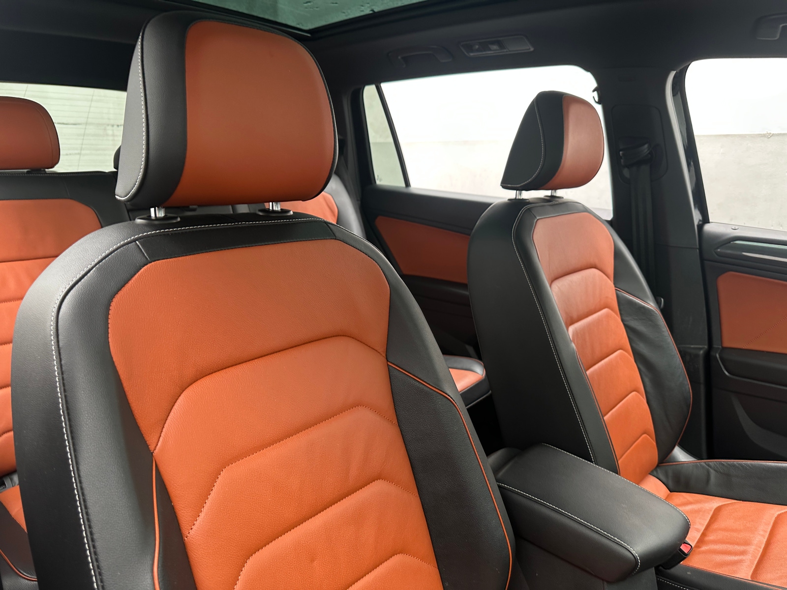 Thumbnail: 2021 Volkswagen Tiguan - 2