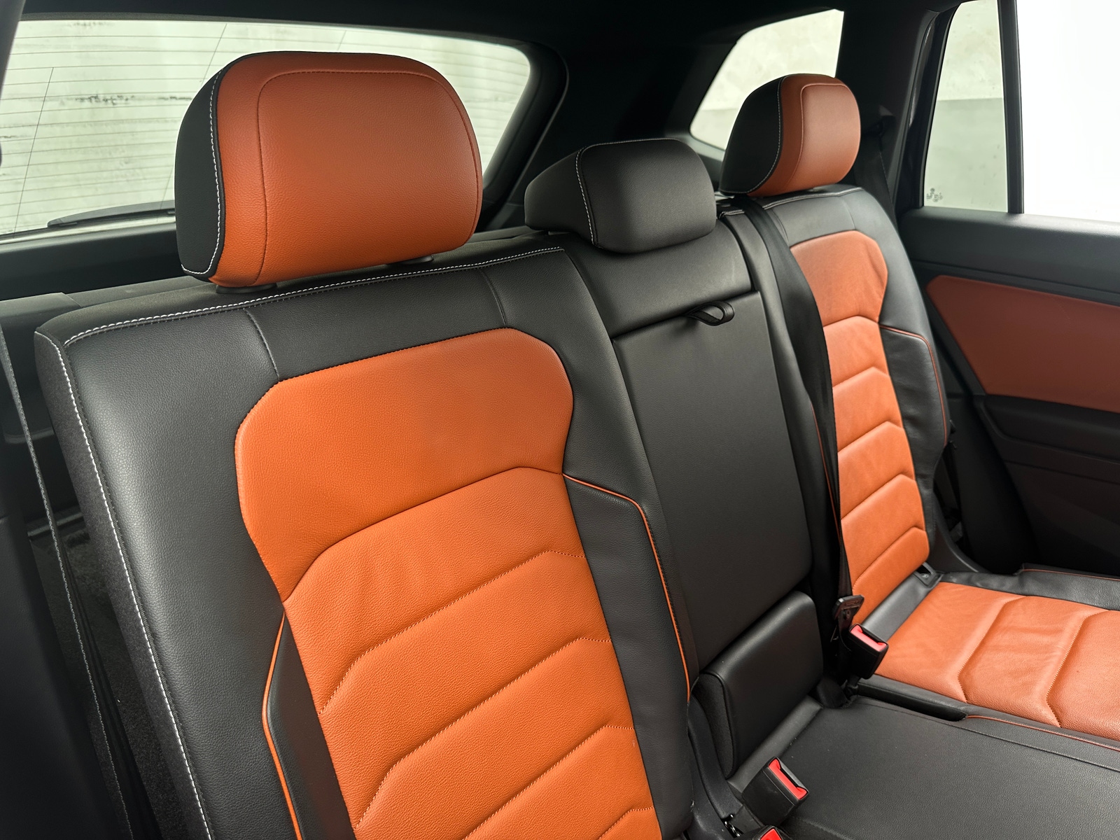 Thumbnail: 2021 Volkswagen Tiguan - 6