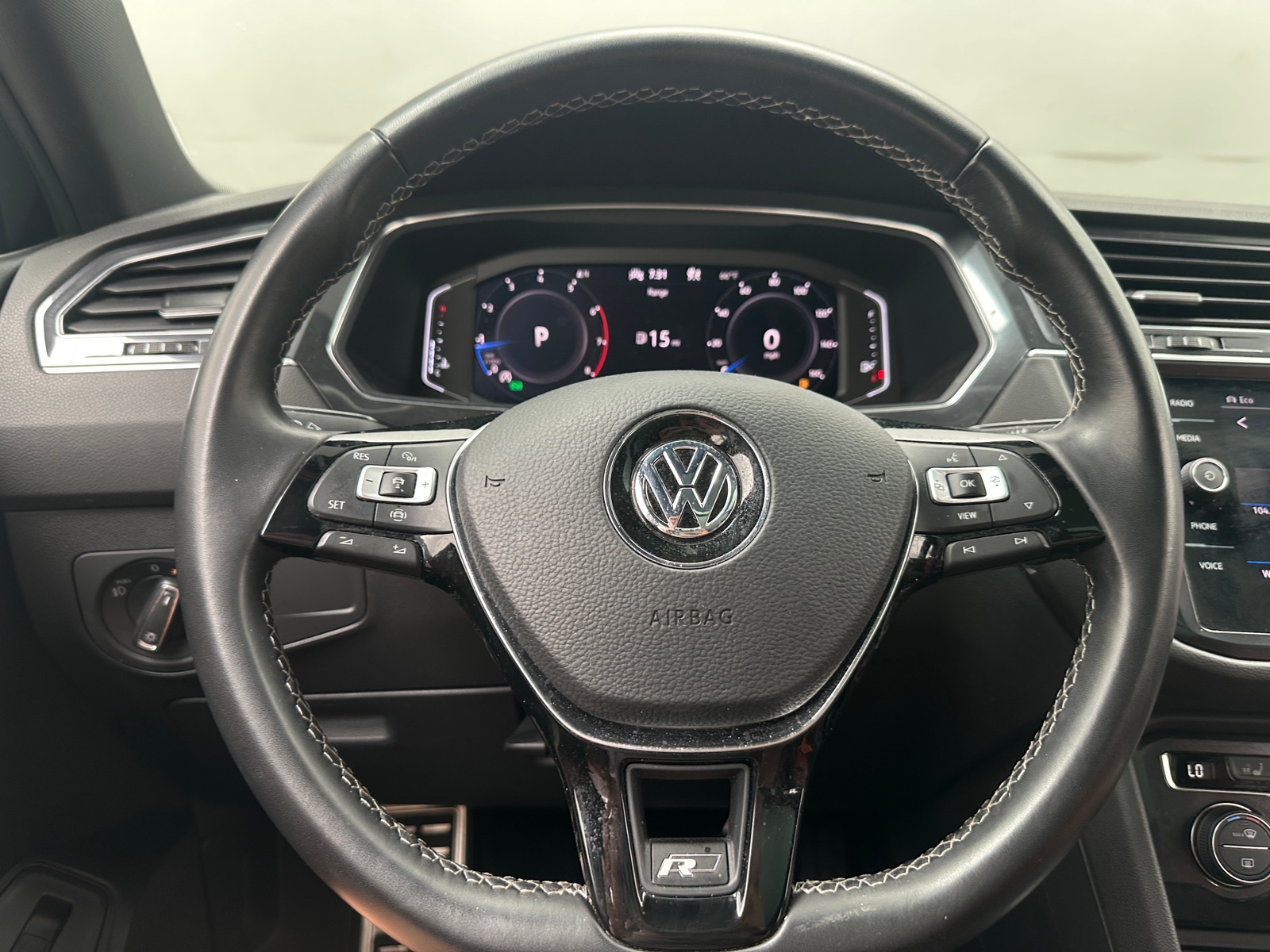 Thumbnail: 2021 Volkswagen Tiguan - 5