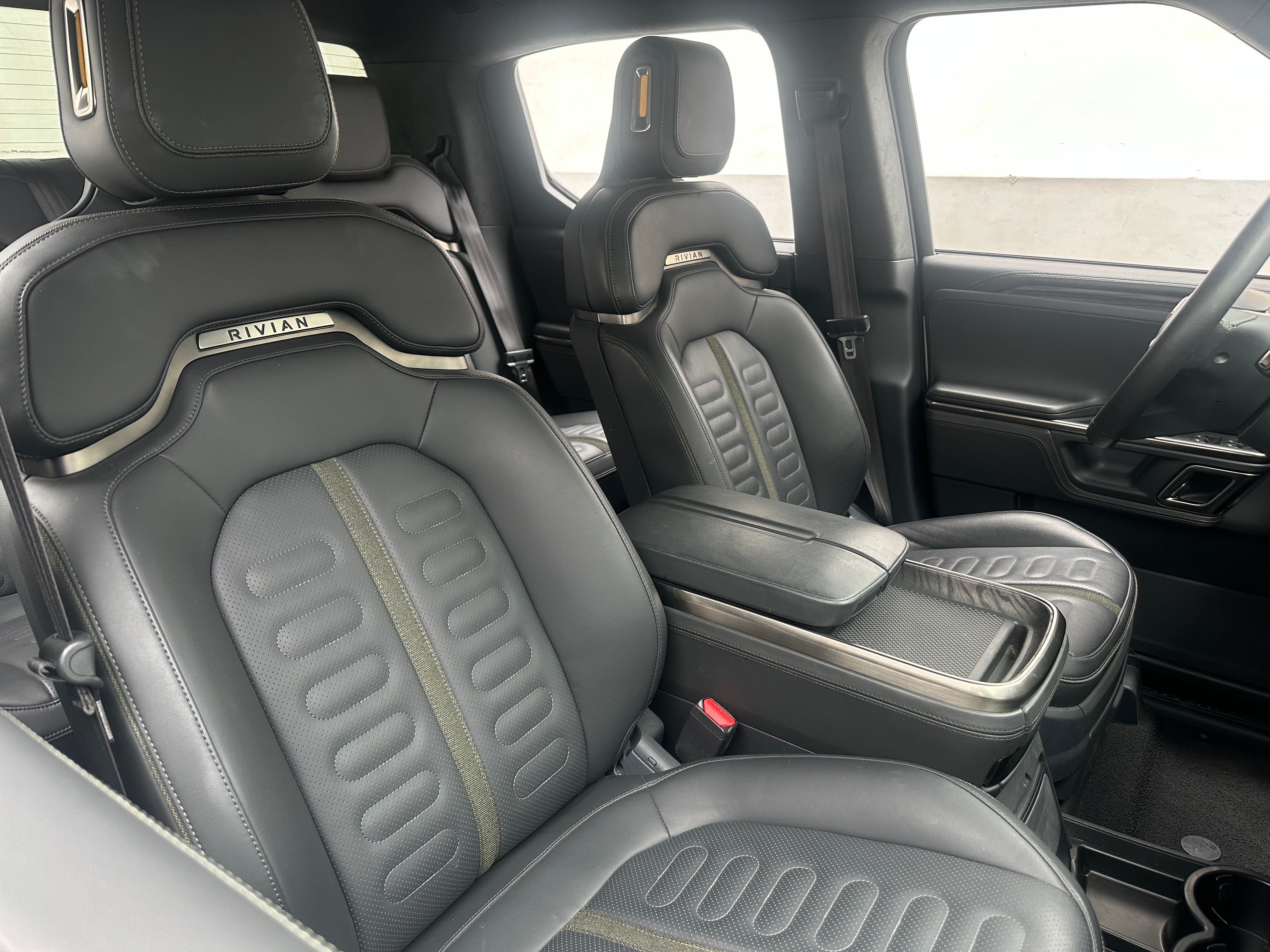 2022 Rivian R1T Adventure