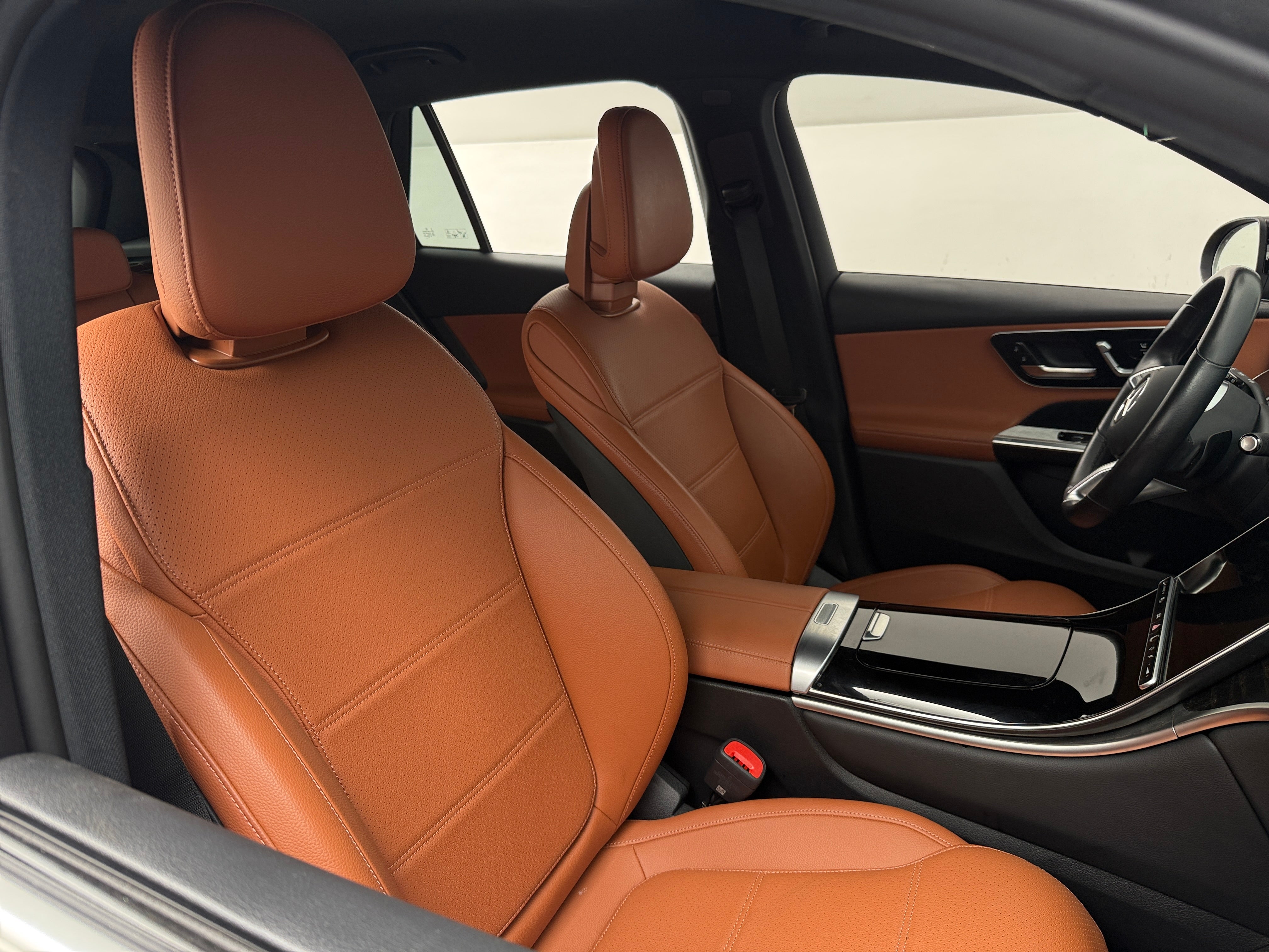 2025 Mercedes-Benz GLC Base