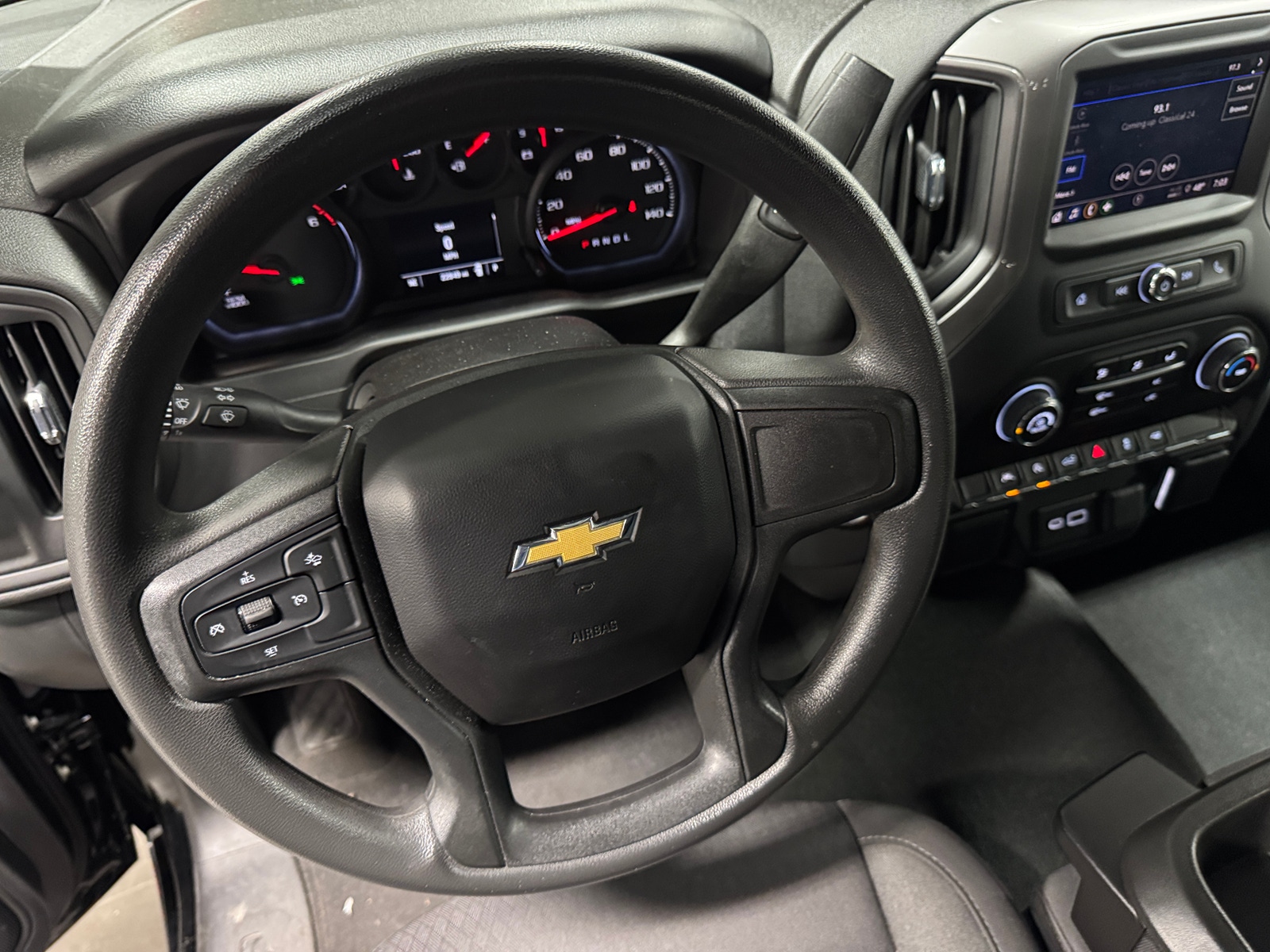Thumbnail: 2023 Chevrolet Silverado 1500 - 5