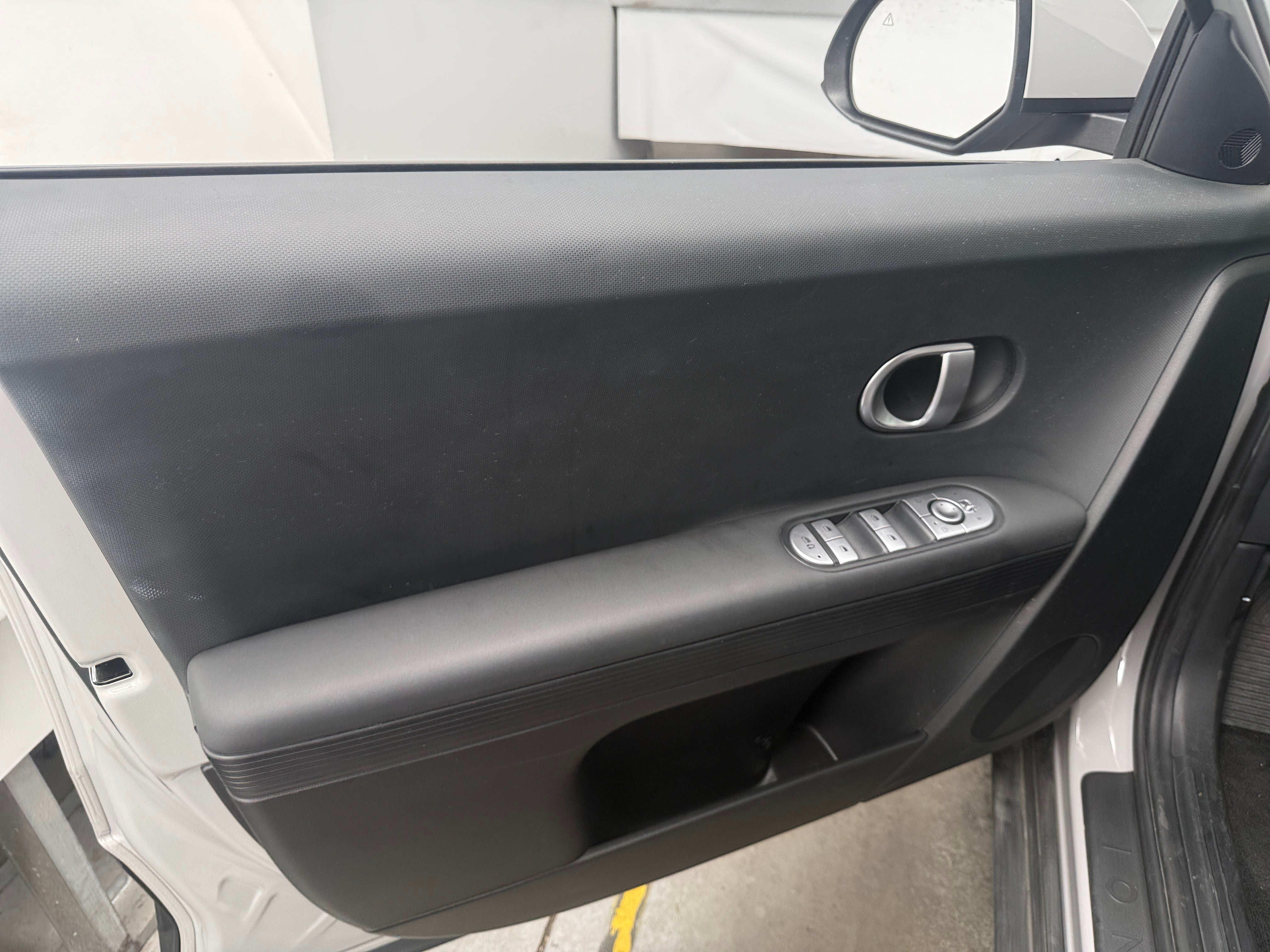 Used 2023 Hyundai IONIQ 5 SE with VIN KM8KMDAF9PU176339 for sale in Oak Creek, WI