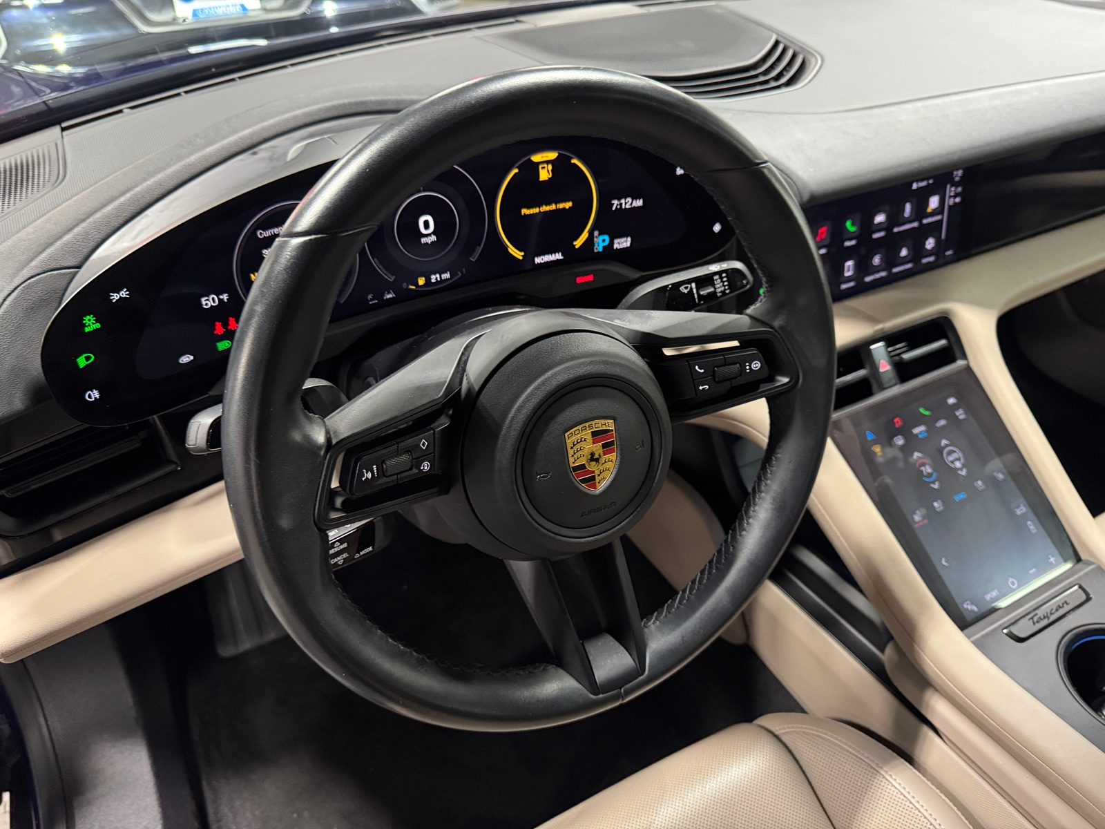 Thumbnail: 2022 Porsche Taycan - 4