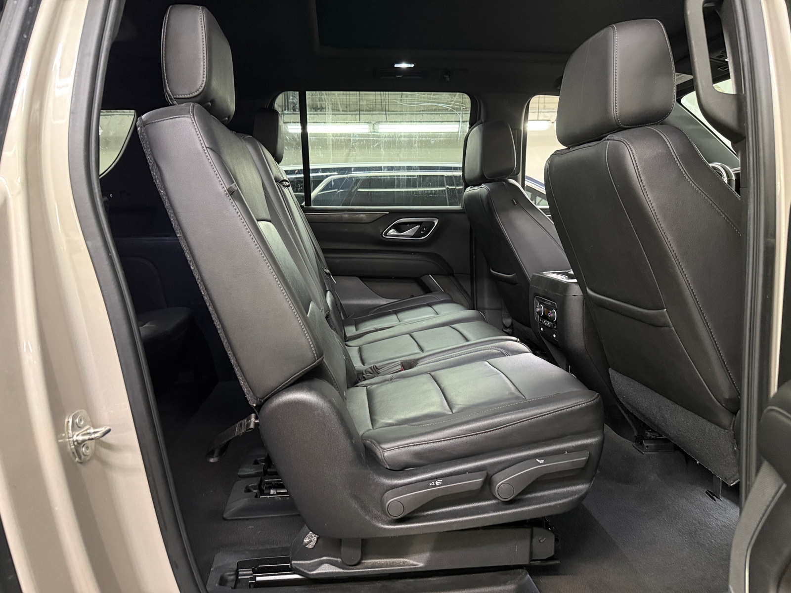 Thumbnail: 2021 Chevrolet Suburban - 5