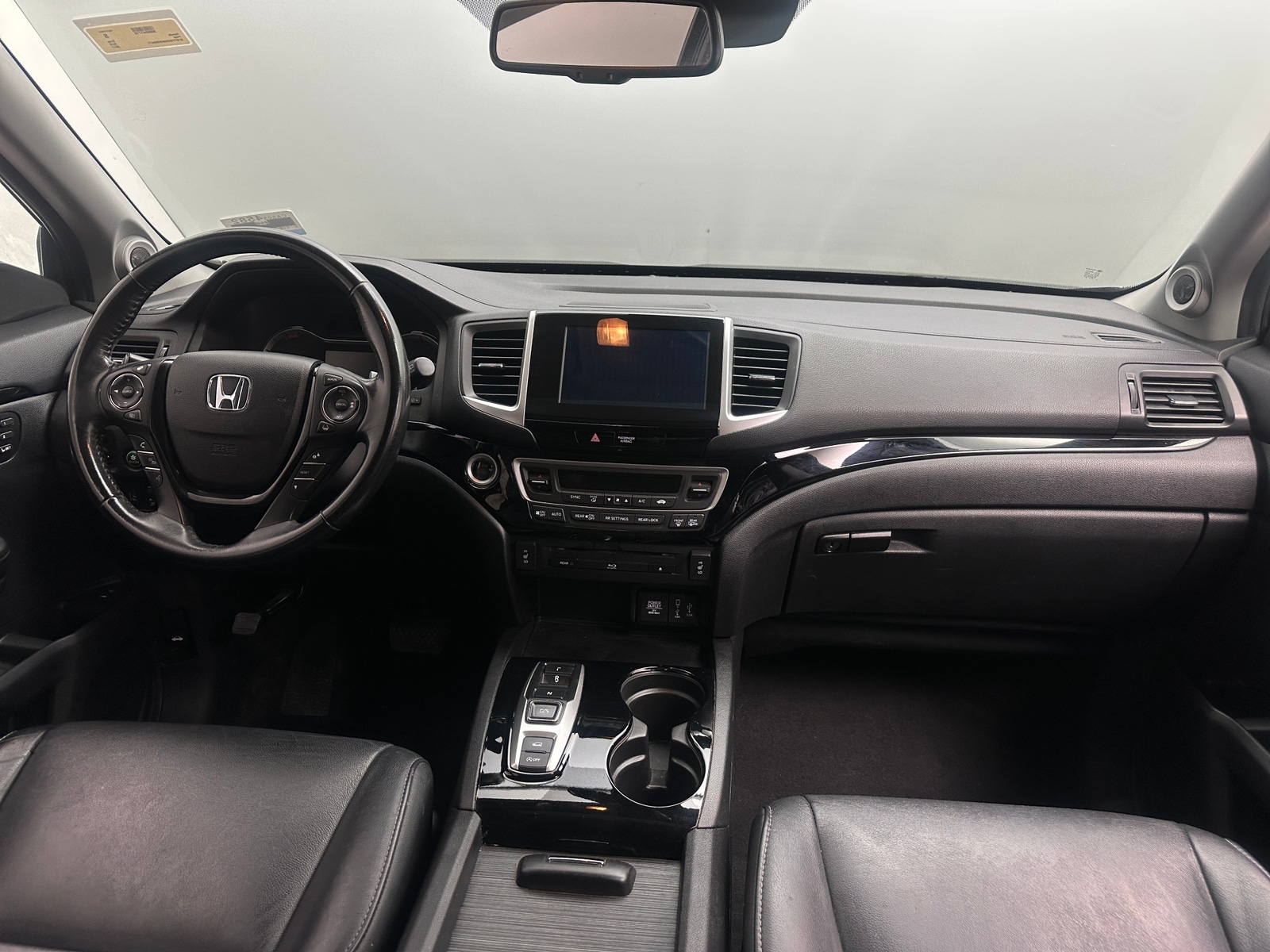 Thumbnail: 2017 Honda Pilot - 2