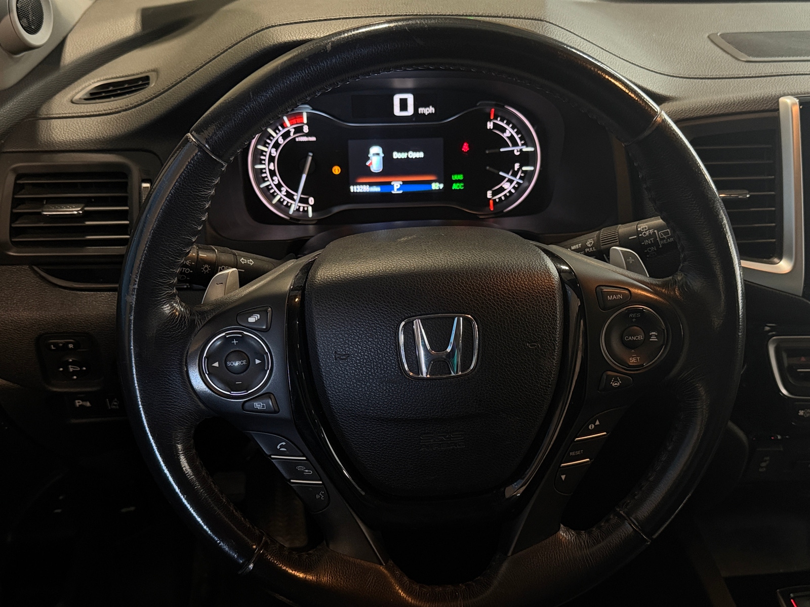 Thumbnail: 2017 Honda Pilot - 4