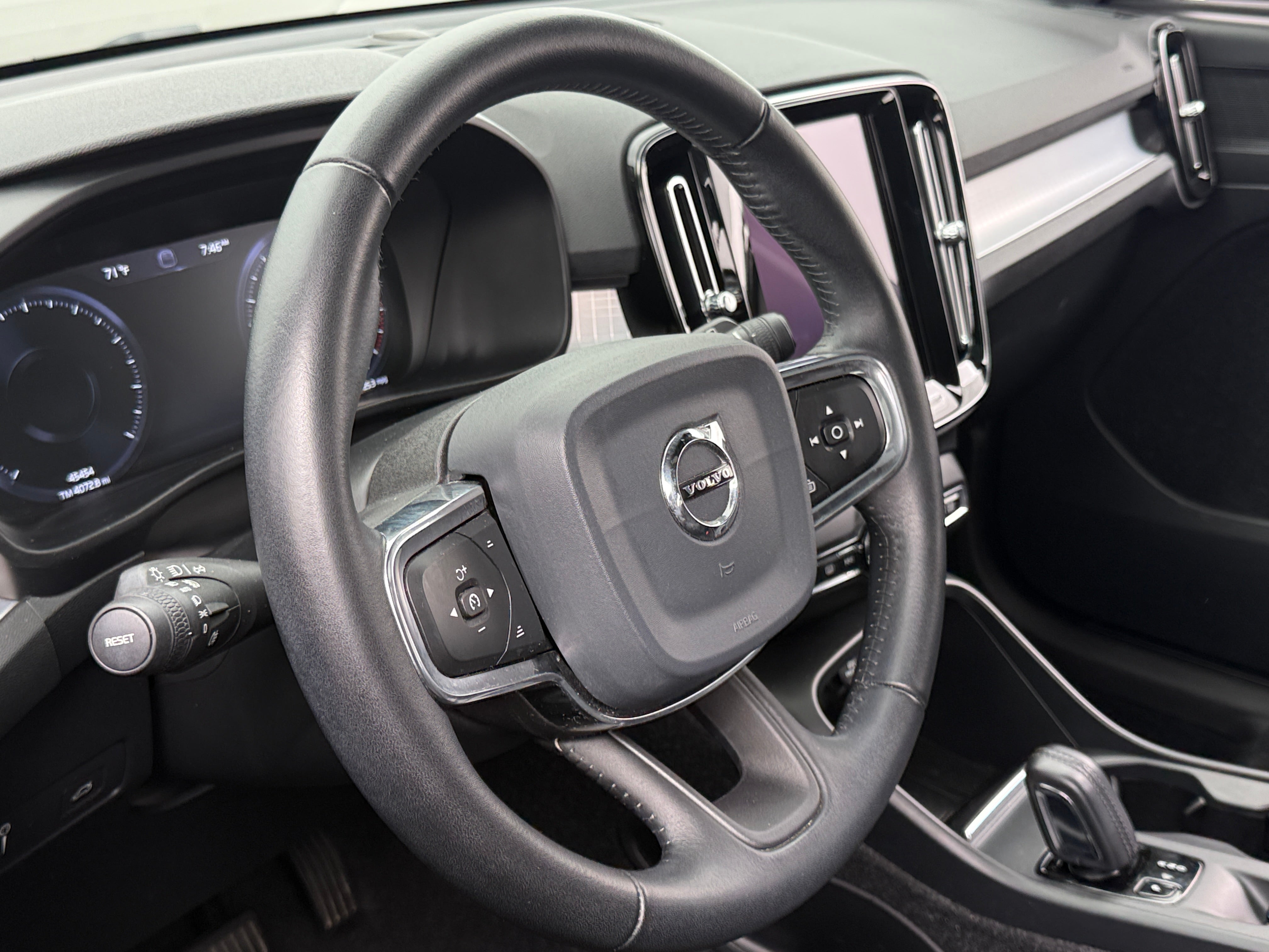 2020 Volvo XC40 Momentum