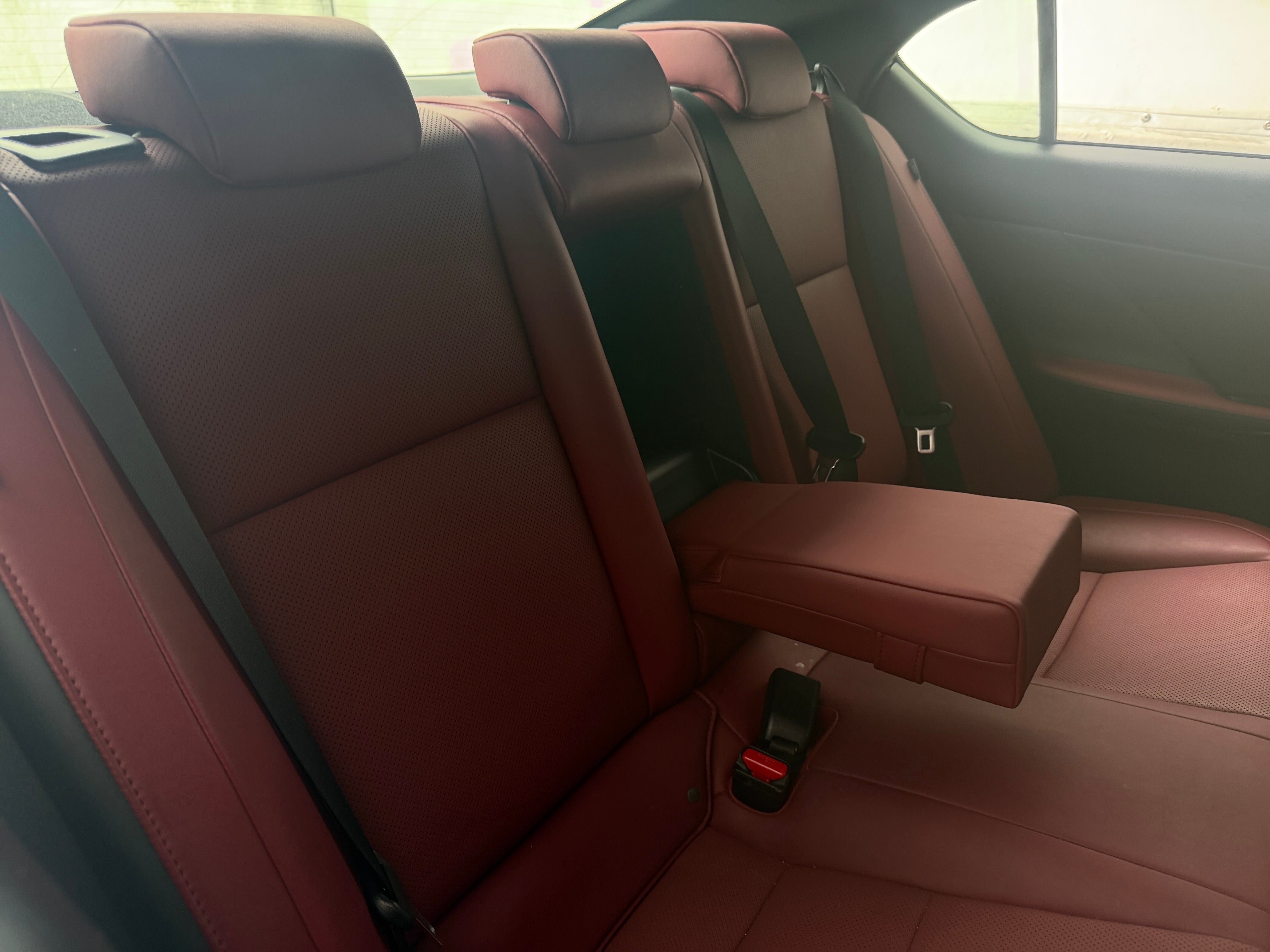 2021 Lexus IS