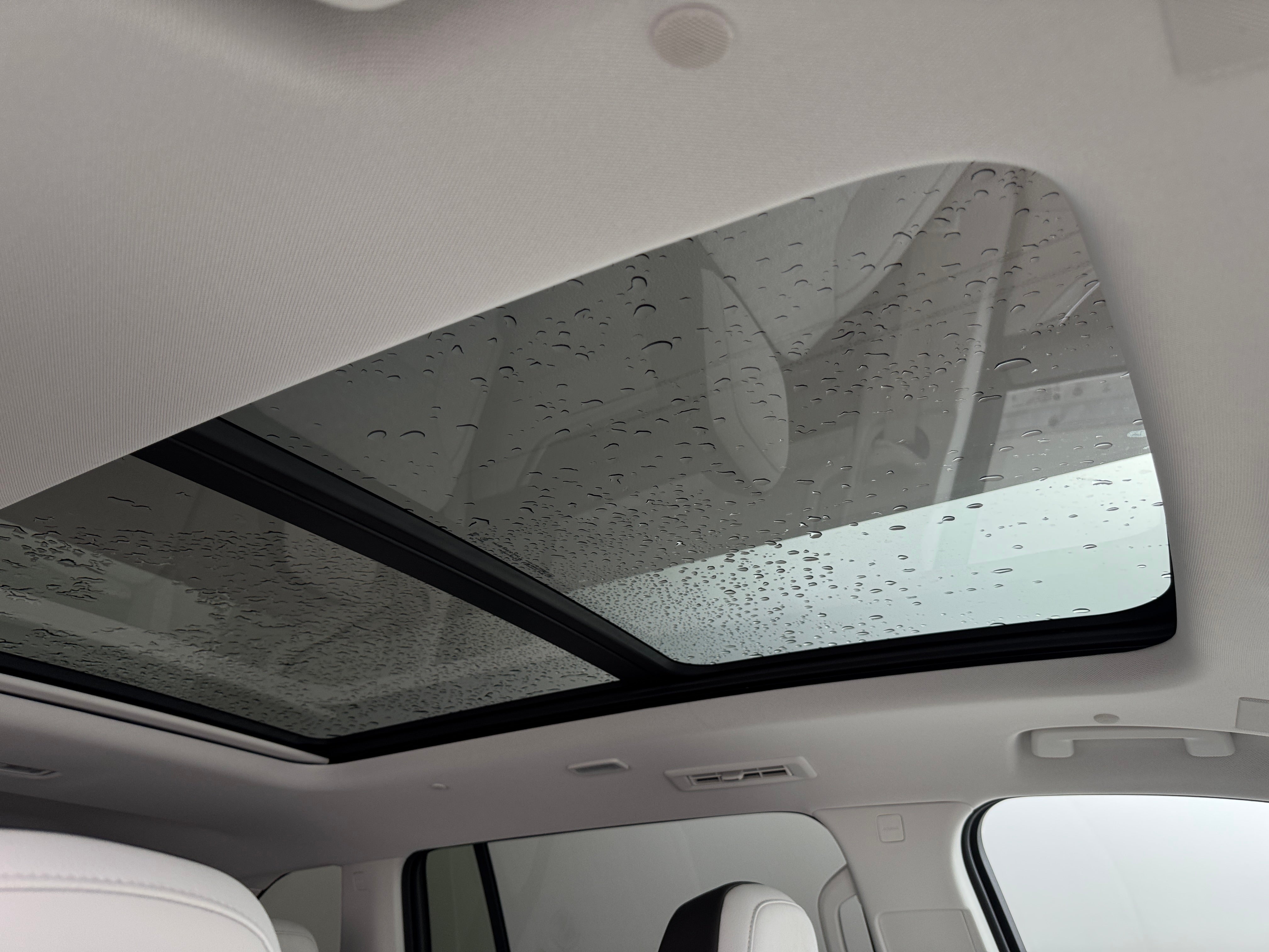 2025 GMC Acadia Denali - Photo 2