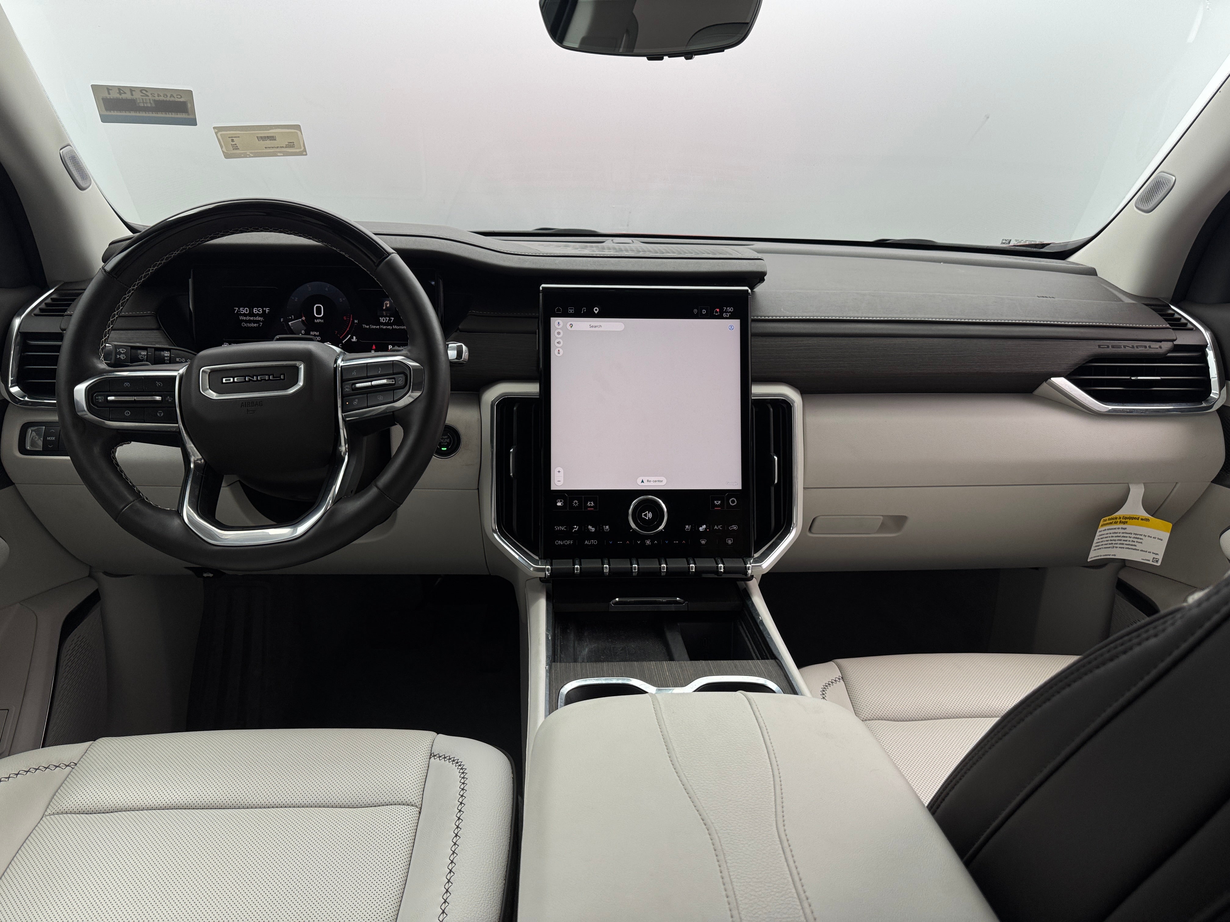 2025 GMC Acadia Denali - Photo 3