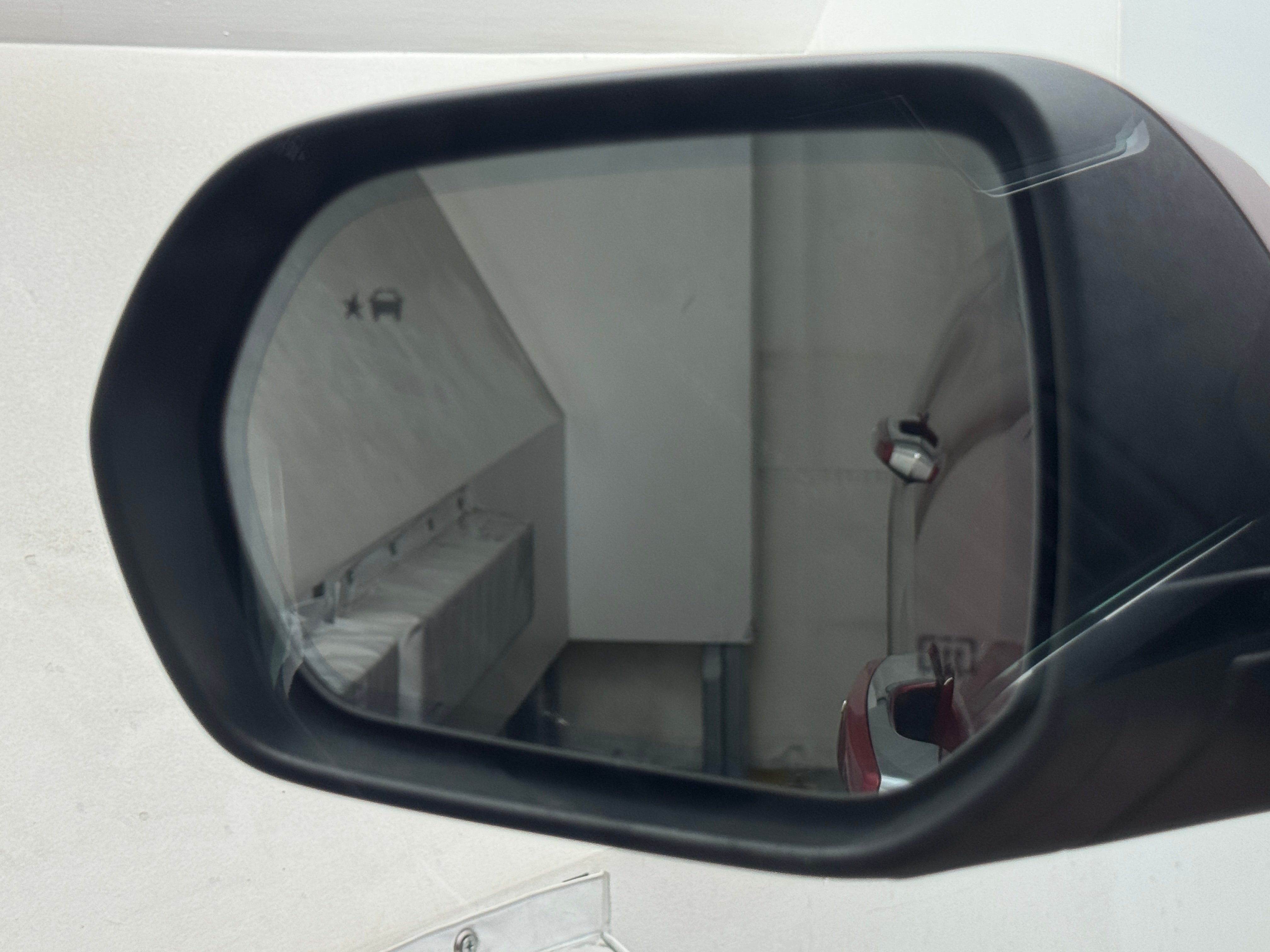 2025 GMC Acadia Denali - Photo 14